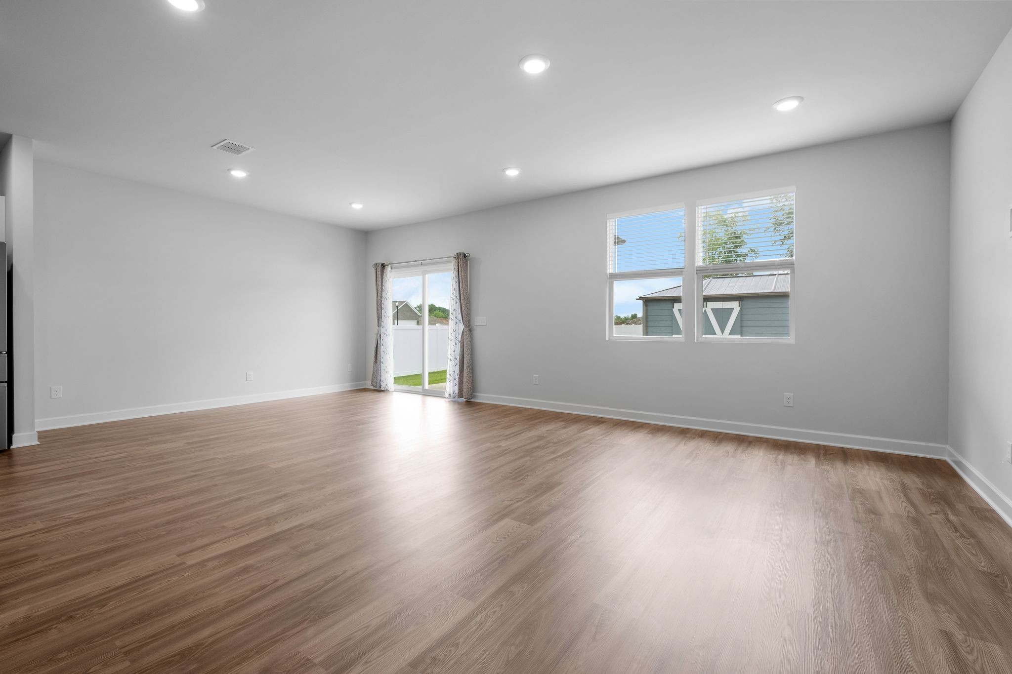 Lebanon, Tennessee 37087, United States, 5 Bedrooms Bedrooms, ,3 BathroomsBathrooms,Residential,Active,132471