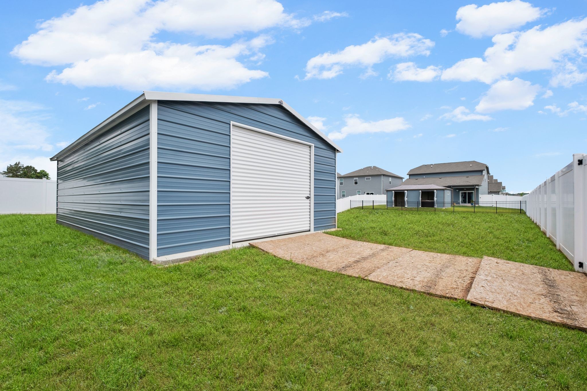 Lebanon, Tennessee 37087, United States, 5 Bedrooms Bedrooms, ,3 BathroomsBathrooms,Residential,Active,132471