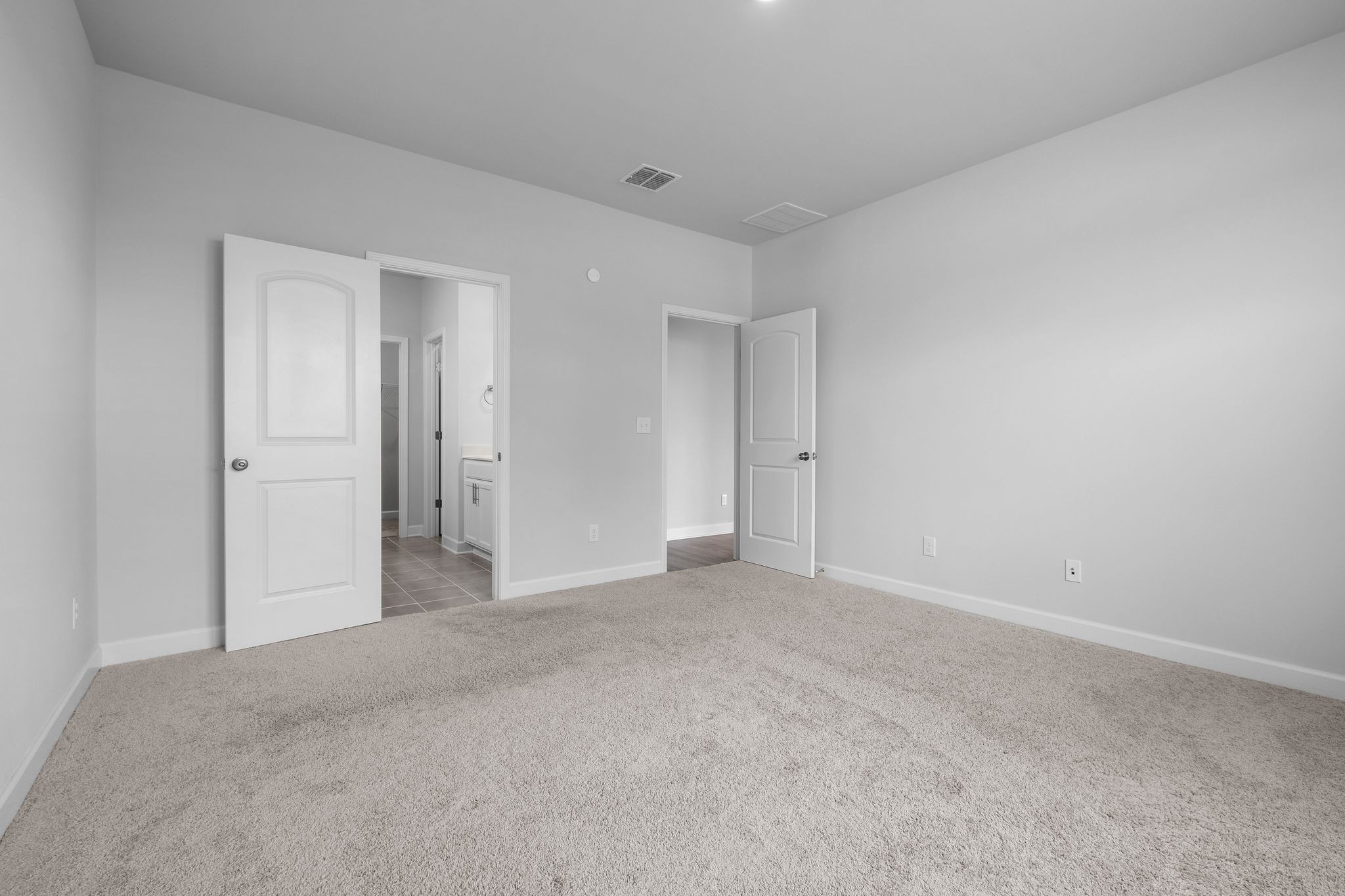 Lebanon, Tennessee 37087, United States, 5 Bedrooms Bedrooms, ,3 BathroomsBathrooms,Residential,Active,132471