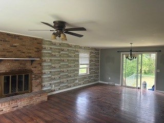 1708 Deer Hollow Dr