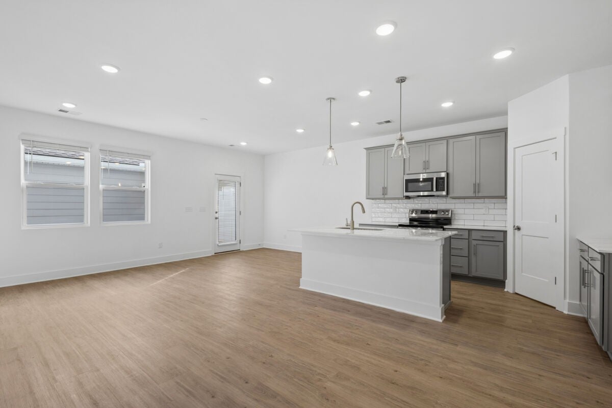 2900 Suzanne Landon Dr I3