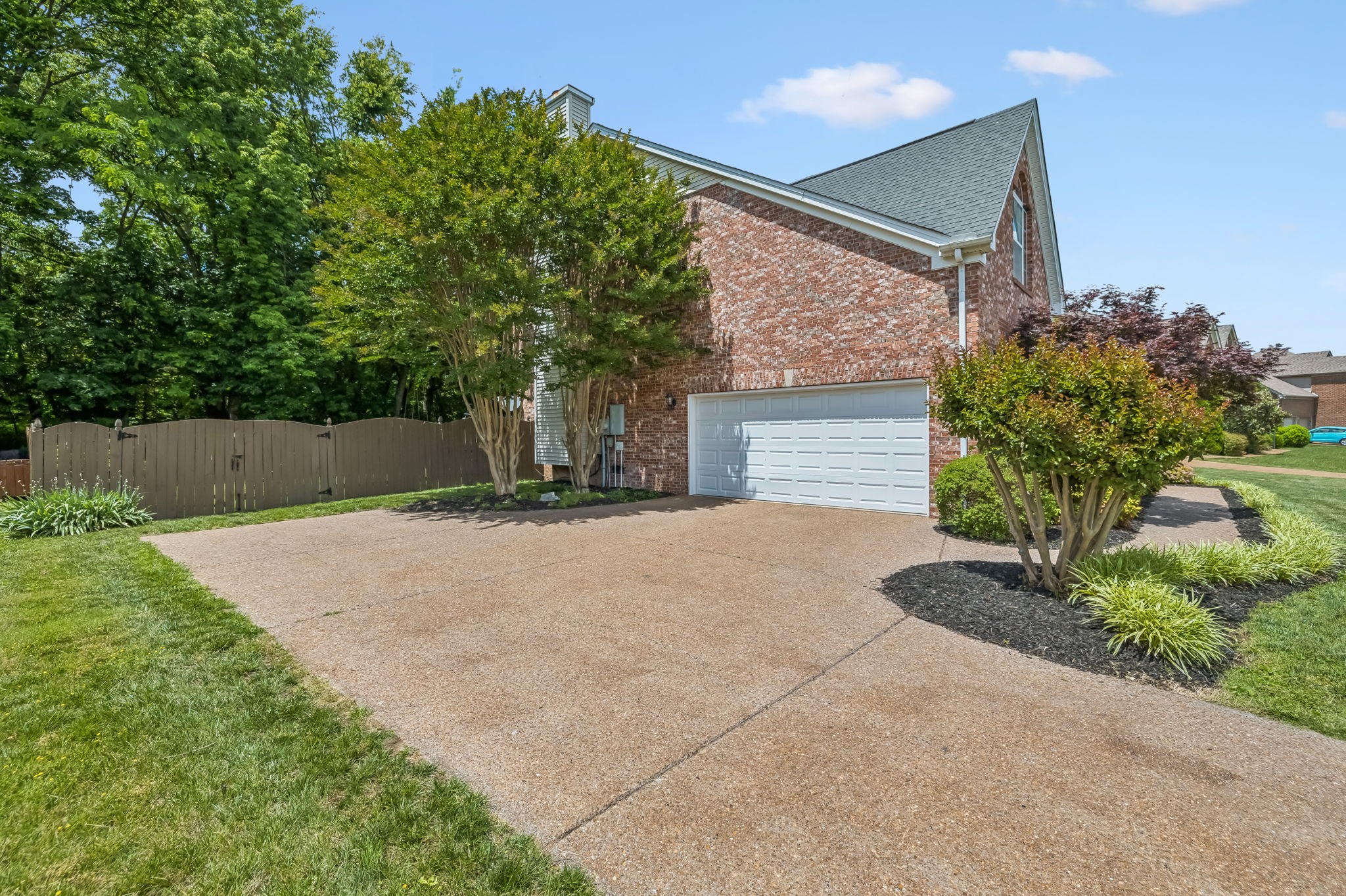 1116 Ben Hill Blvd