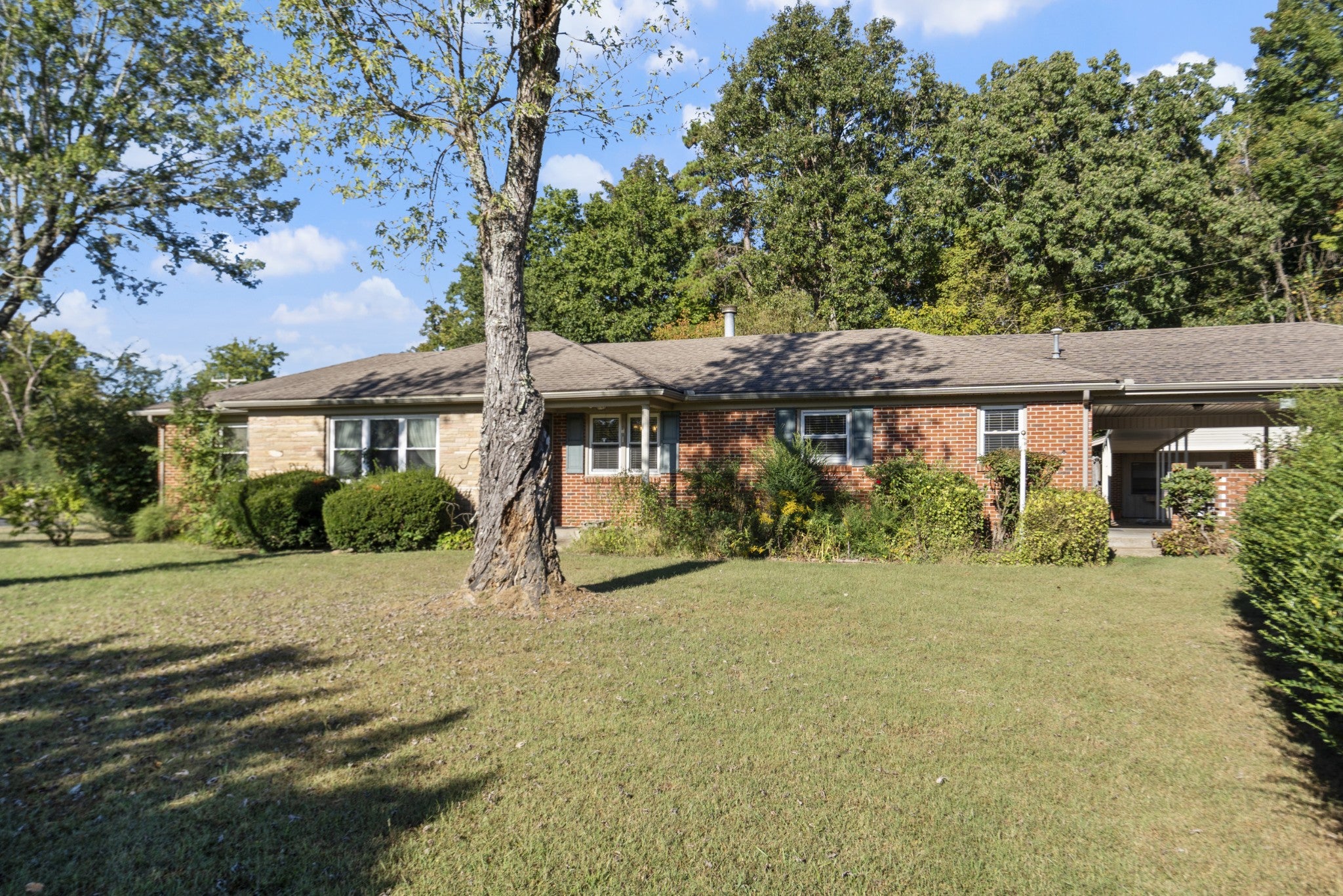 1429 Highway 100