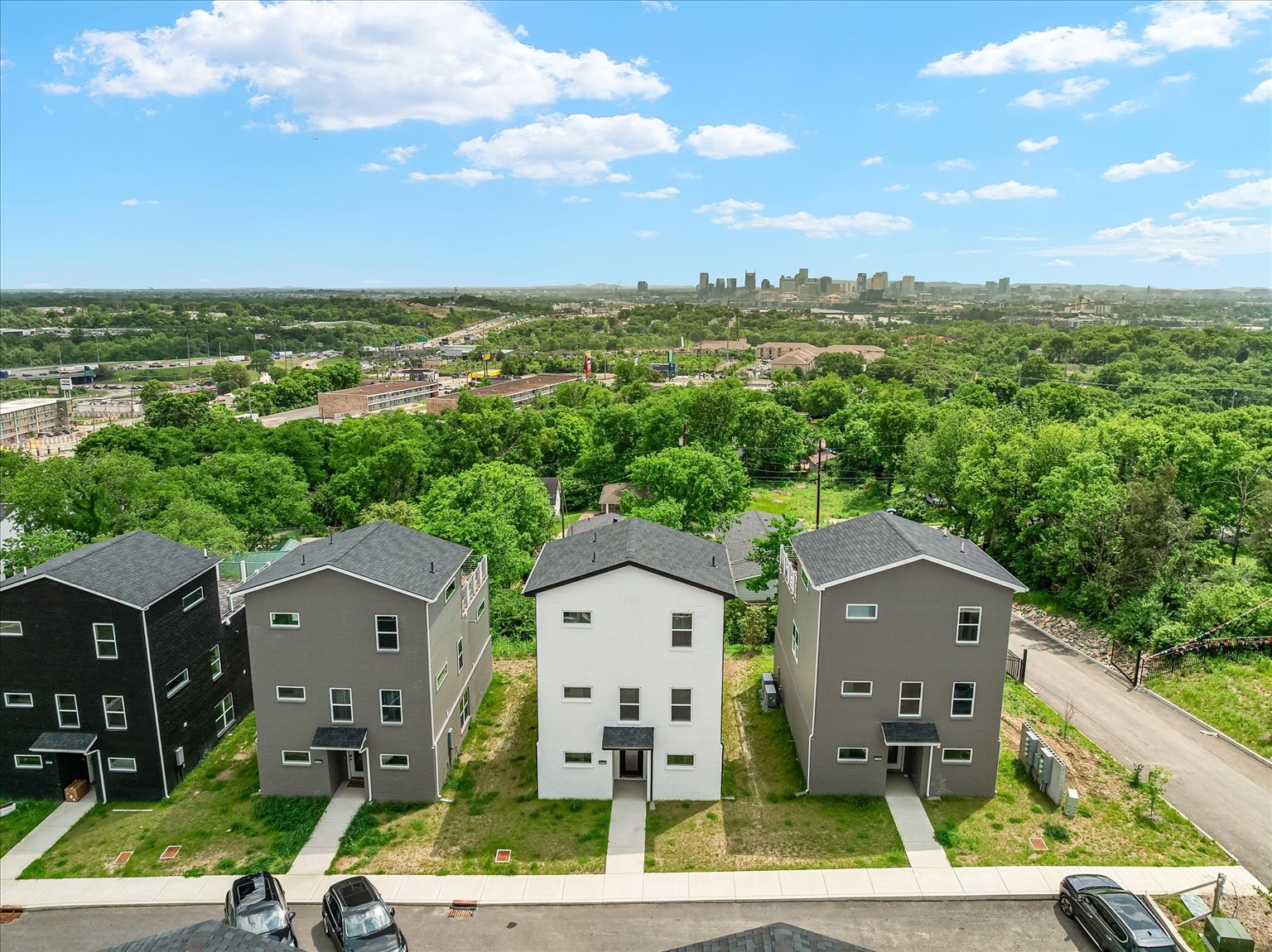 1241 North Avondale Cir