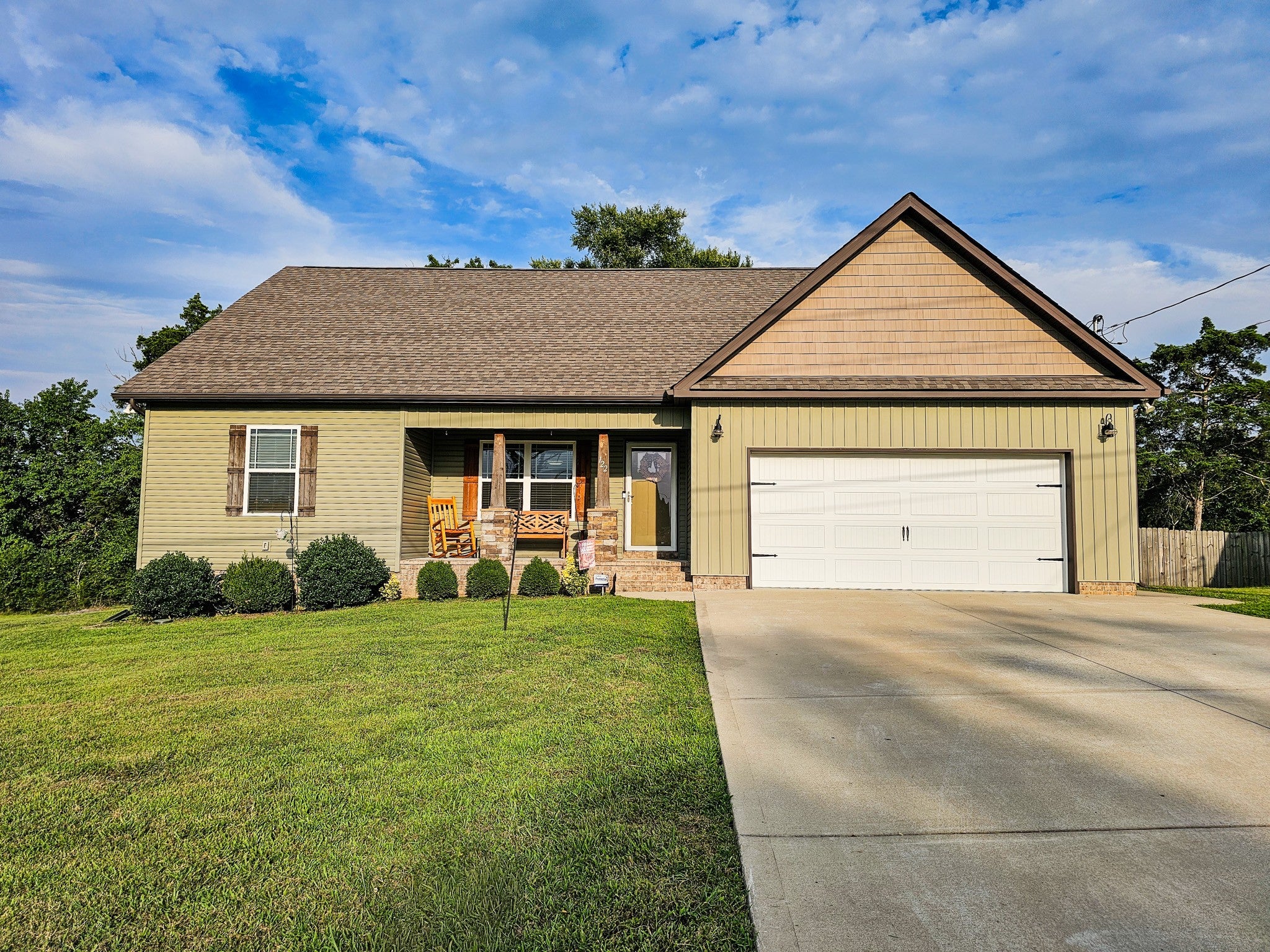 122 Blue Grass Dr