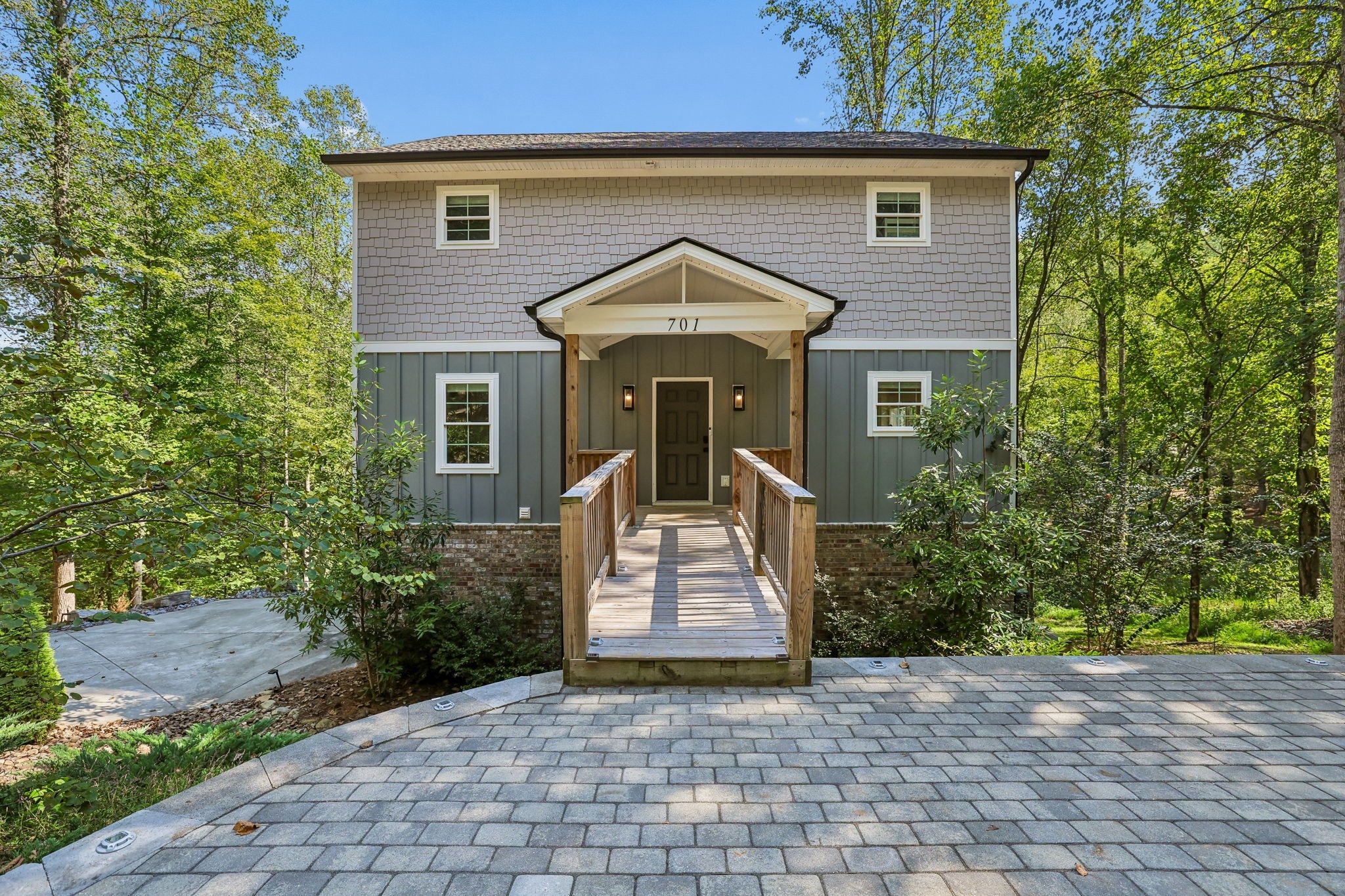 701 Harbor Dr