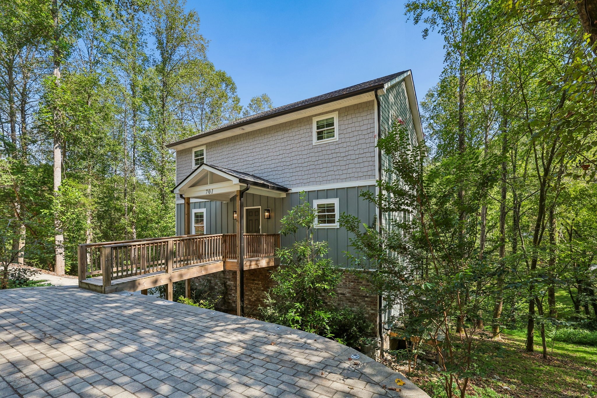 701 Harbor Dr