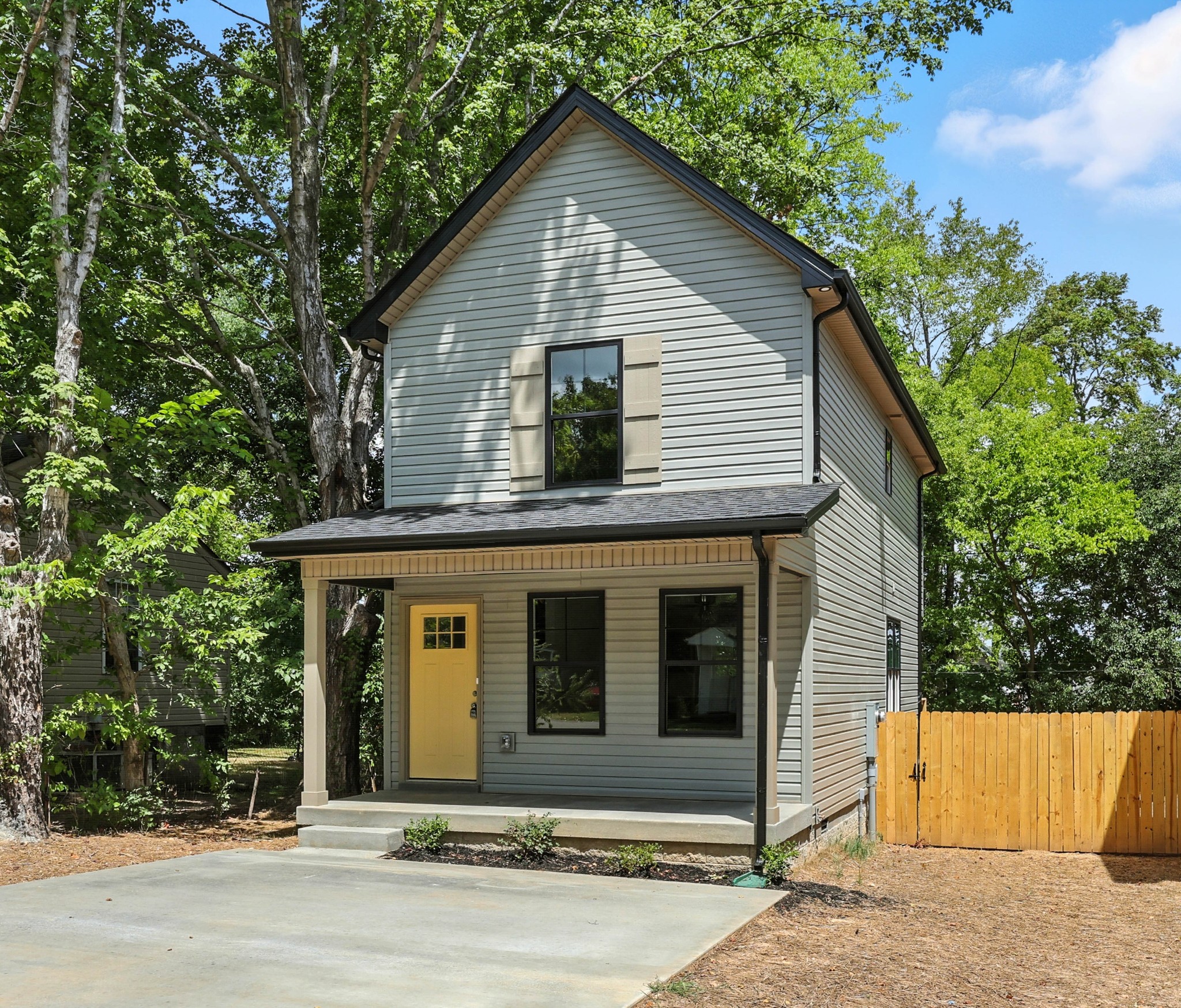 1227 Greenfield Dr