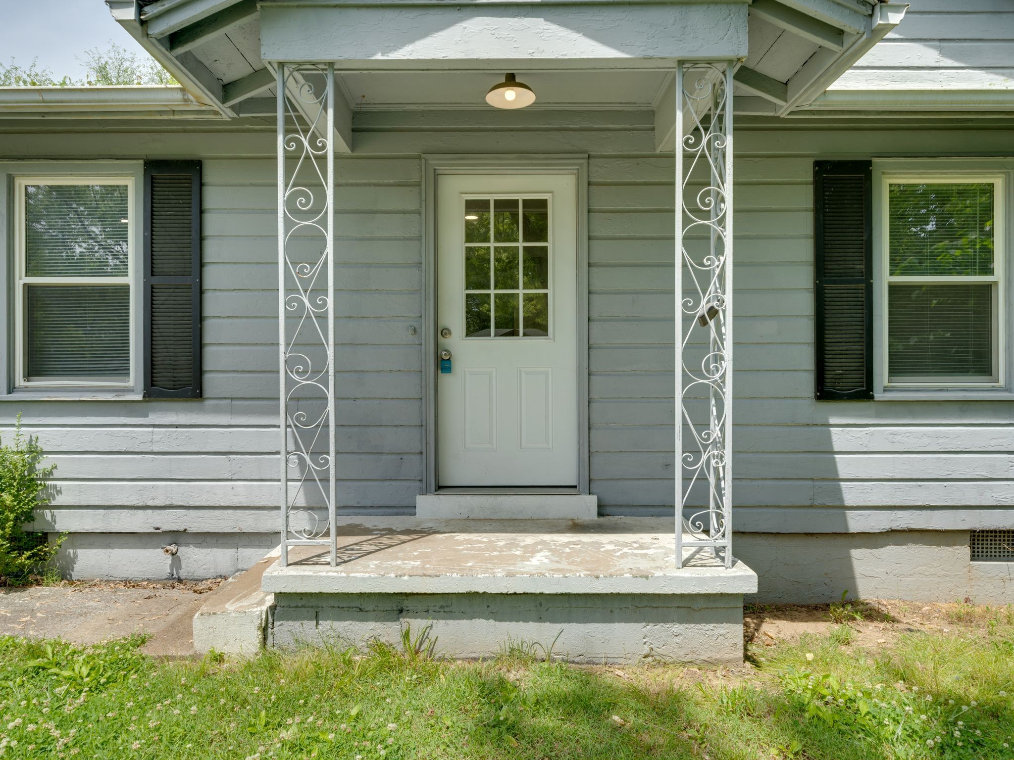 182 Sunset Ct