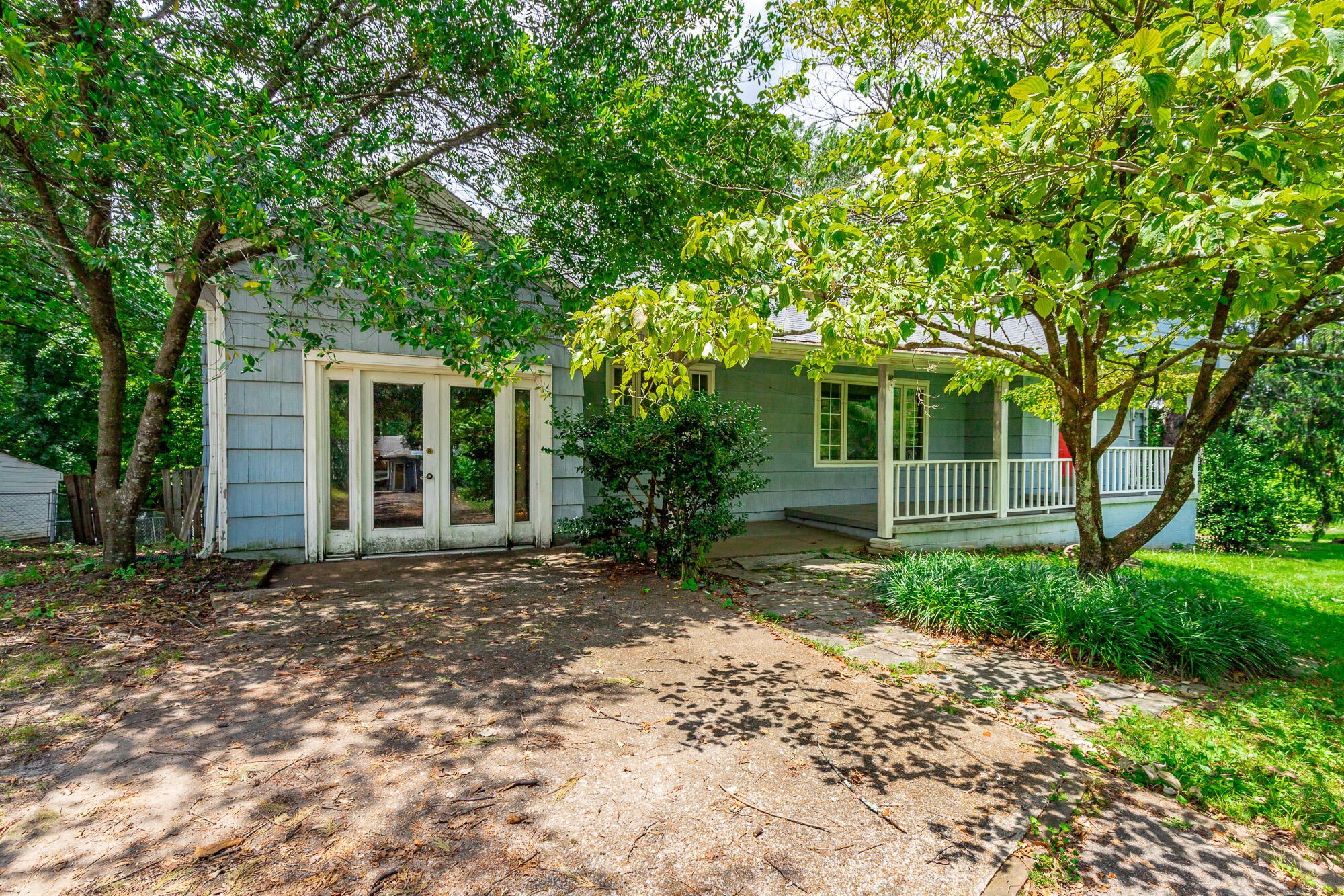 808 Linden Hall Road