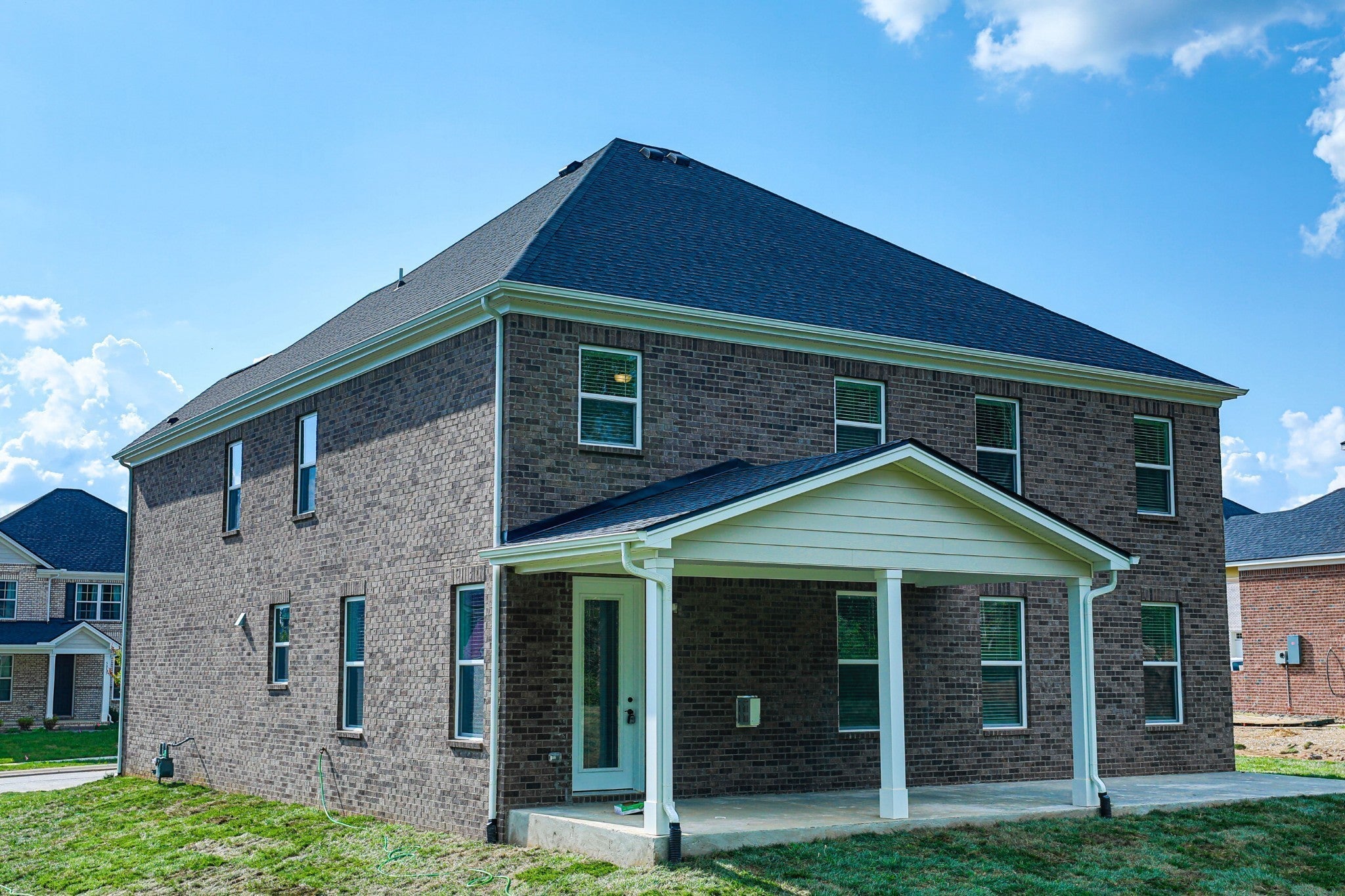 5032 Ozment Dr