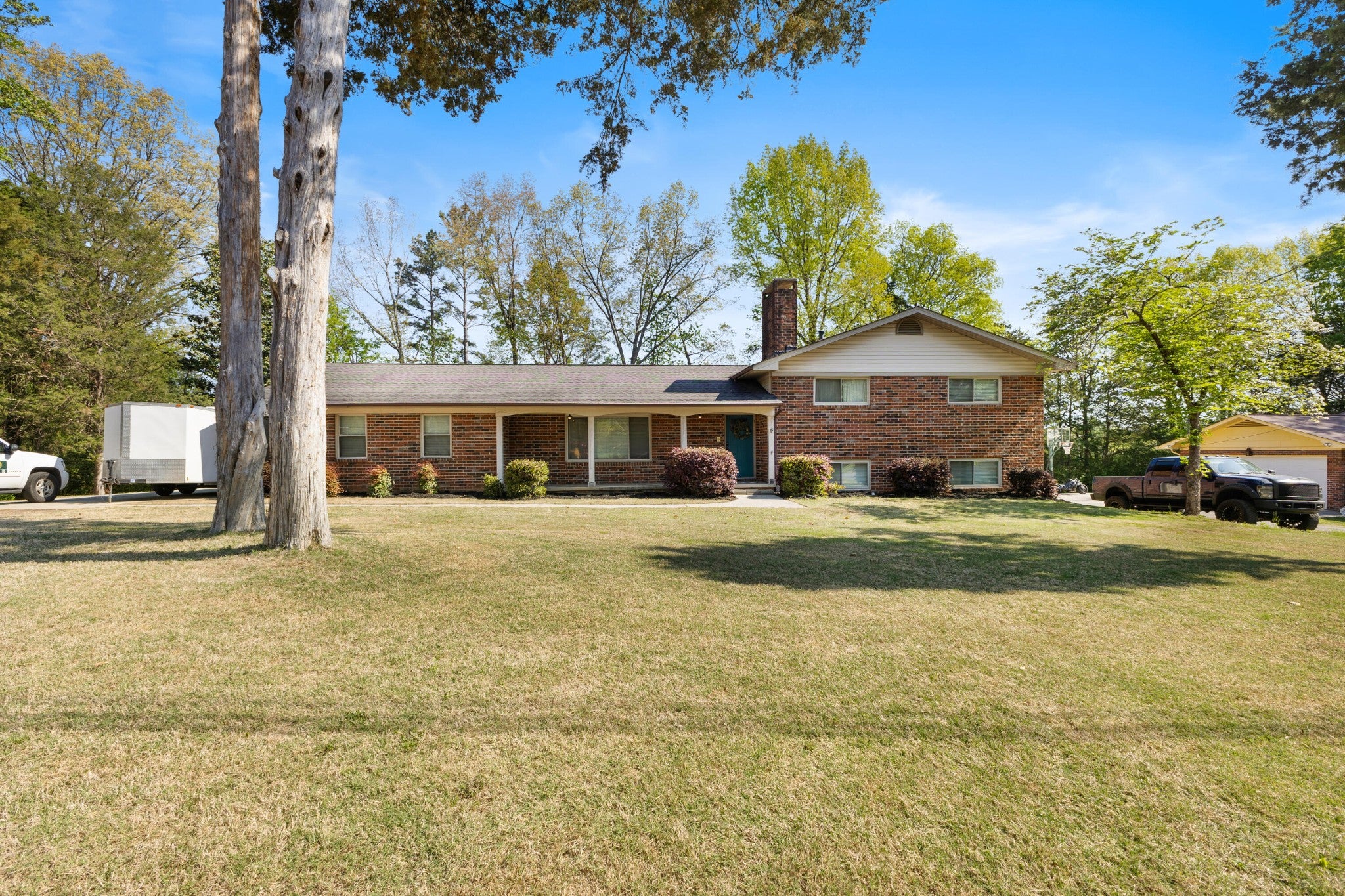 3811 Woodcrest Circle NW