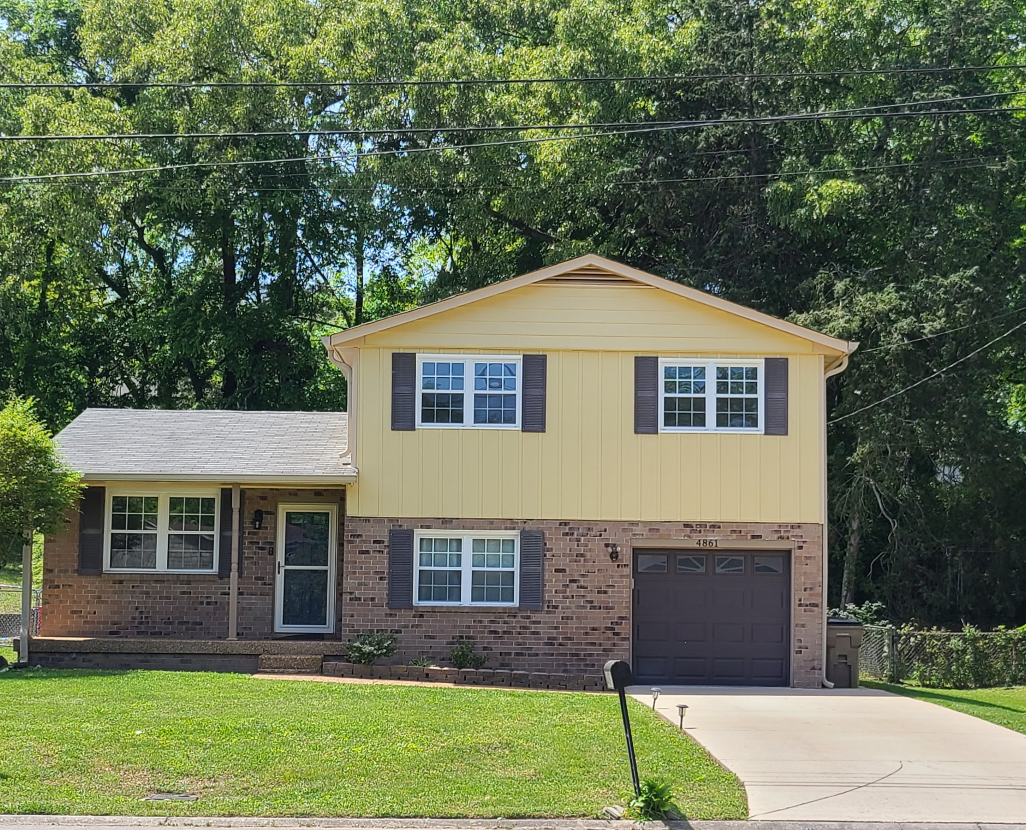 4861 Barclay Square Dr