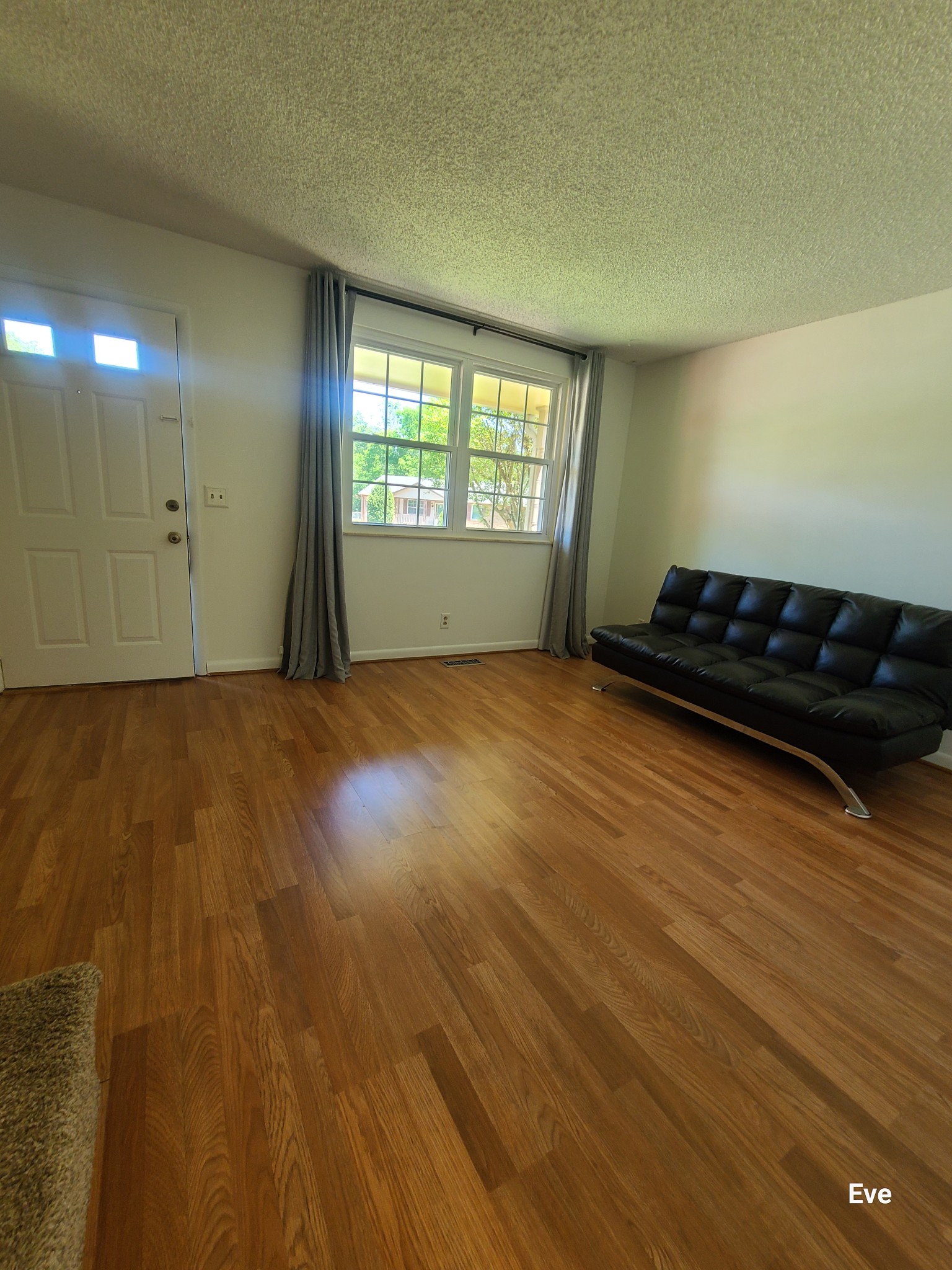 4861 Barclay Square Dr