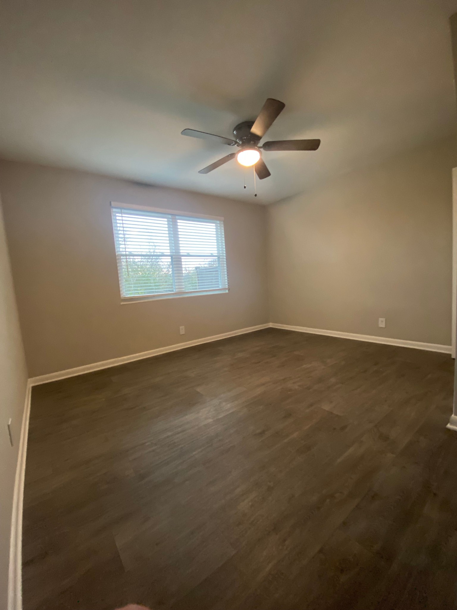 126 Walton Ferry Rd F2