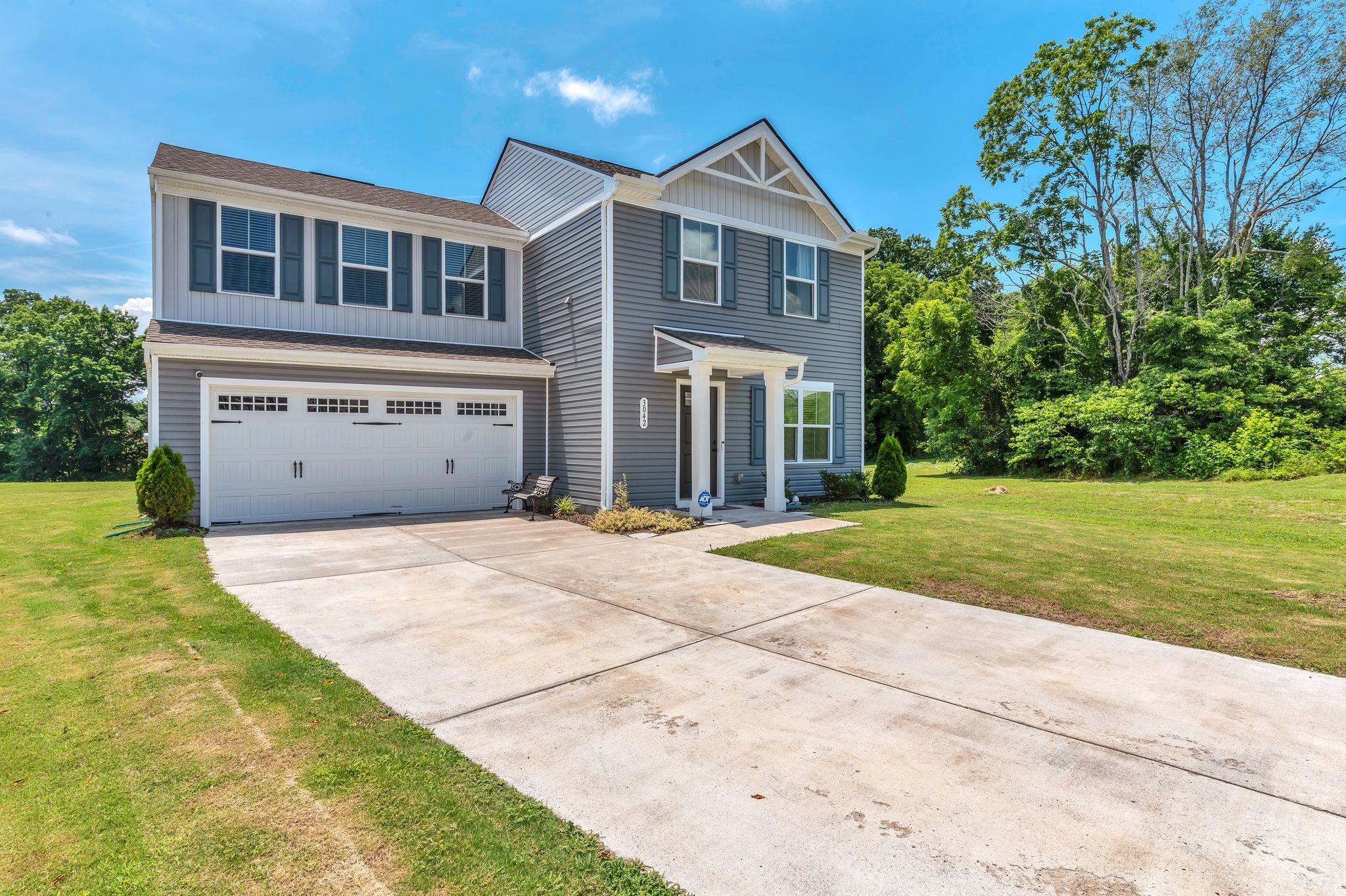 3042 Killarney Park