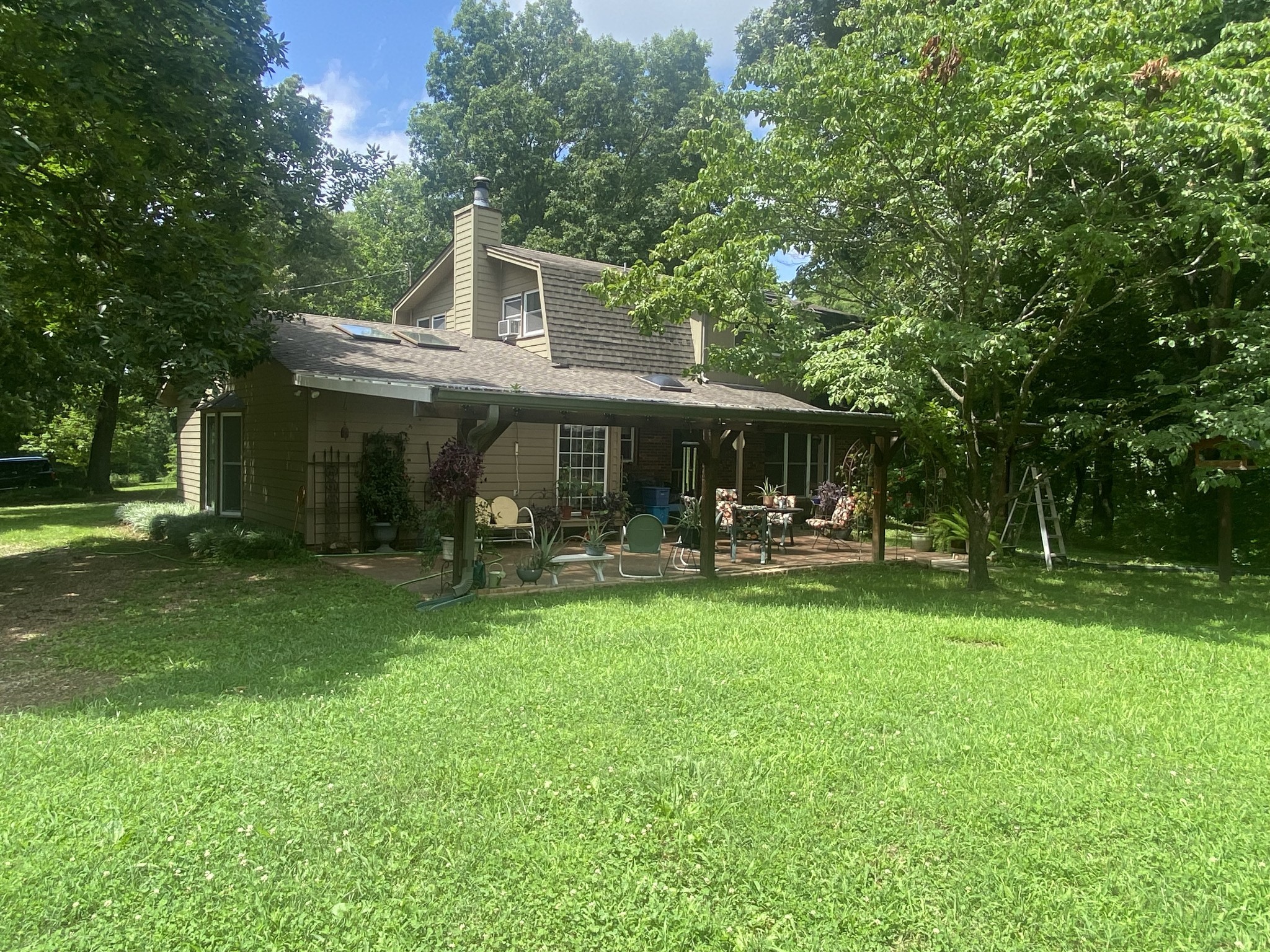 3240 Valley View Ct