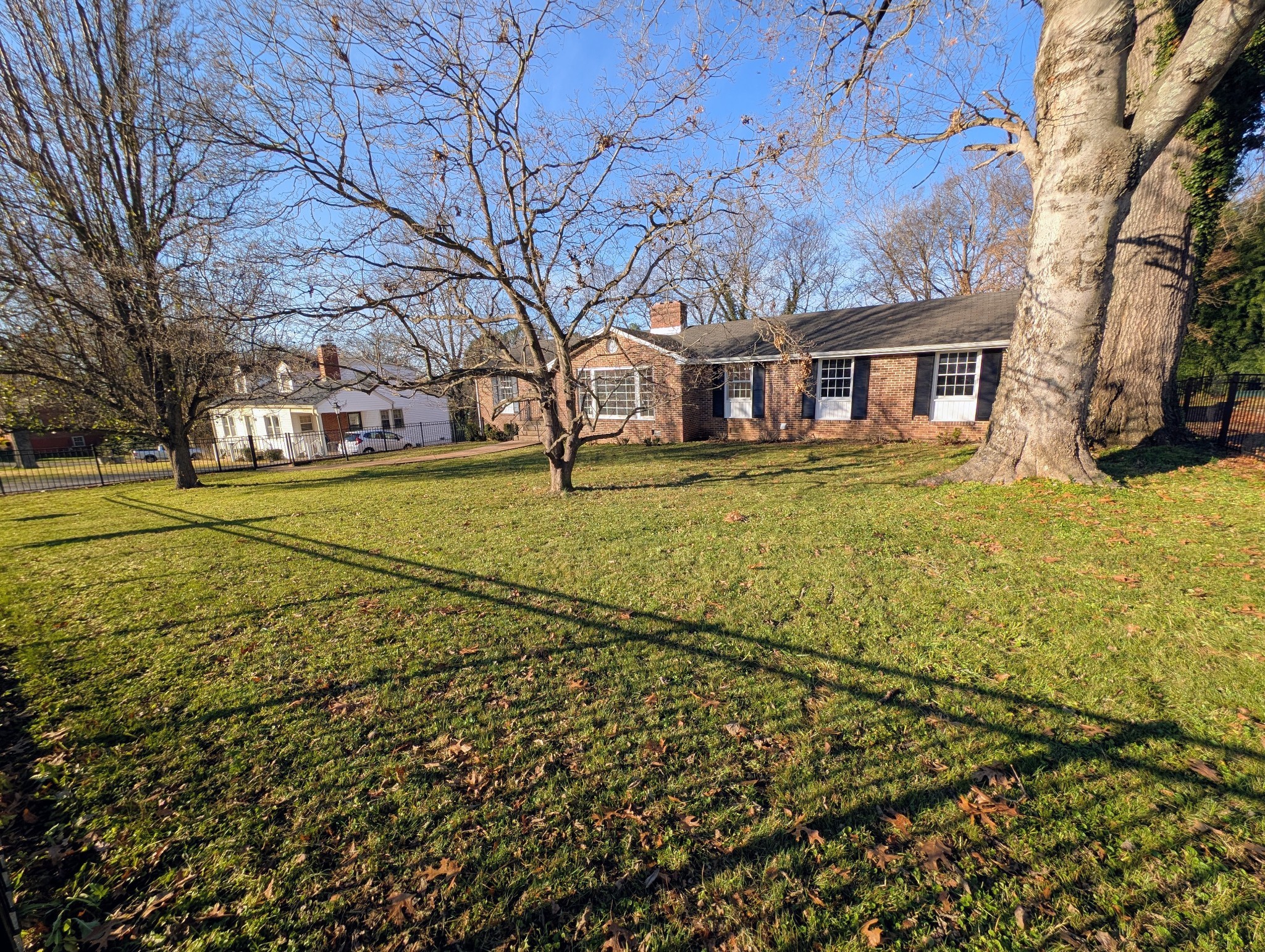 205 7th Ave