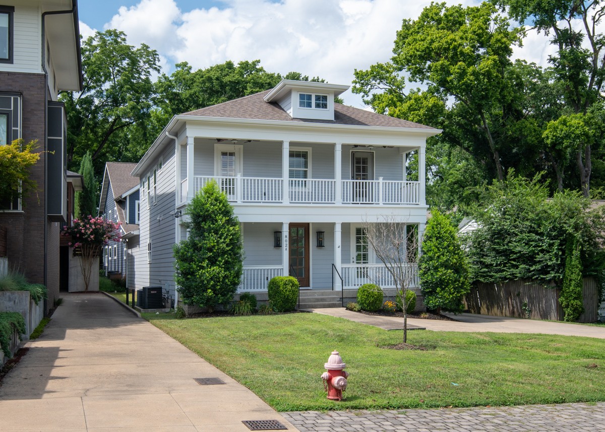 802A Montrose Ave