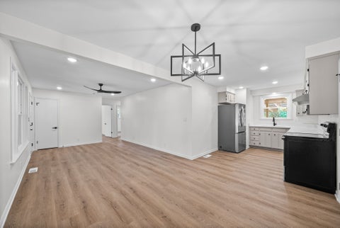 Photo of 2519 Timberwood Dr, Clarksville, TN 37040 (MLS # 3302541)