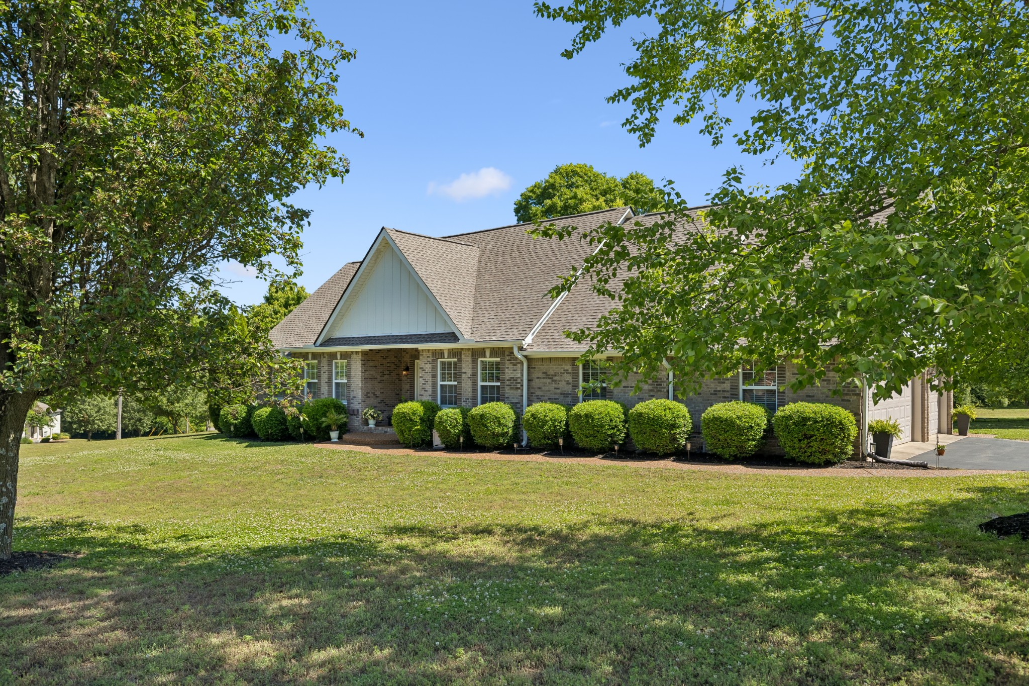 1605 Lydia Ct