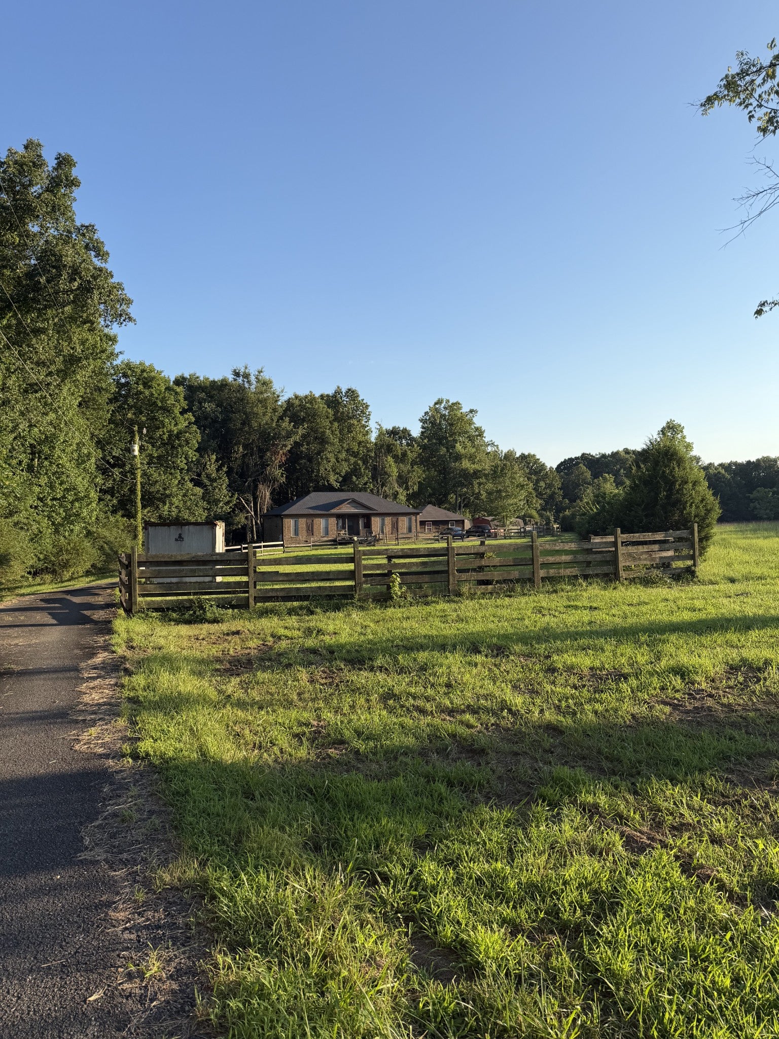 7541 Greer Rd