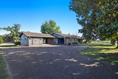 4231 Airport Rd Springfield TN 37172