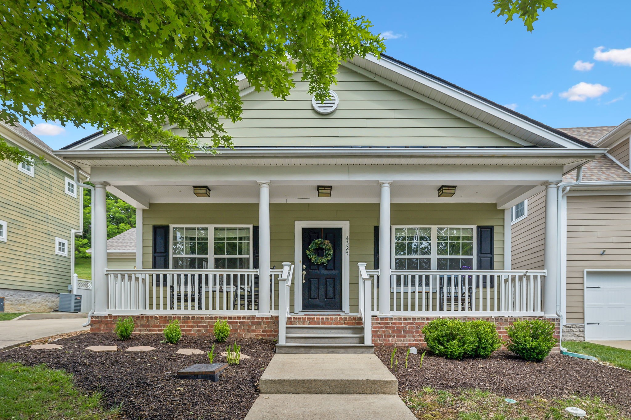 Nashville, Tennessee 37211, United States, 3 Bedrooms Bedrooms, ,2 BathroomsBathrooms,Residential,Pending,129032 Nashville, Tennessee 37211, United States, 3 Bedrooms Bedrooms, ,2 BathroomsBathrooms,Residential,Pending,129032