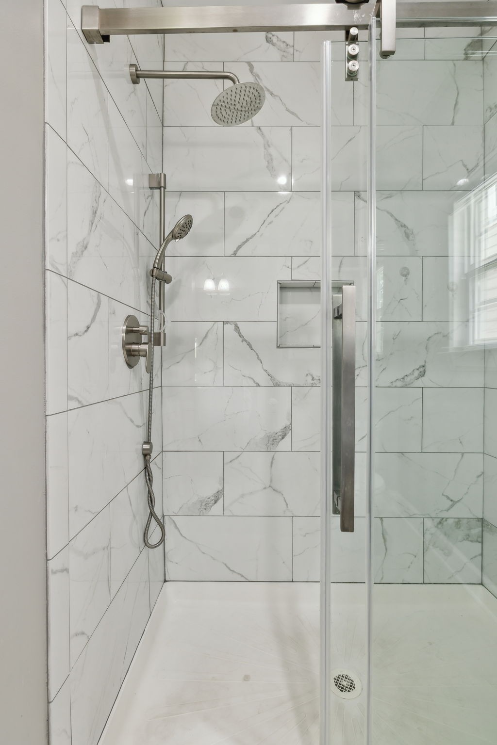 Nashville, Tennessee 37211, United States, 3 Bedrooms Bedrooms, ,2 BathroomsBathrooms,Residential,Pending,129032