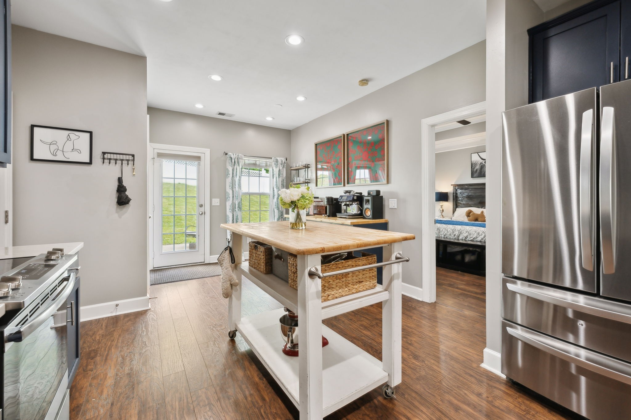 Nashville, Tennessee 37211, United States, 3 Bedrooms Bedrooms, ,2 BathroomsBathrooms,Residential,Pending,129032