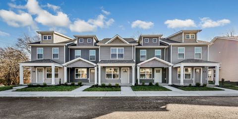 109 Quarry Point Dr Clarksville TN 37043