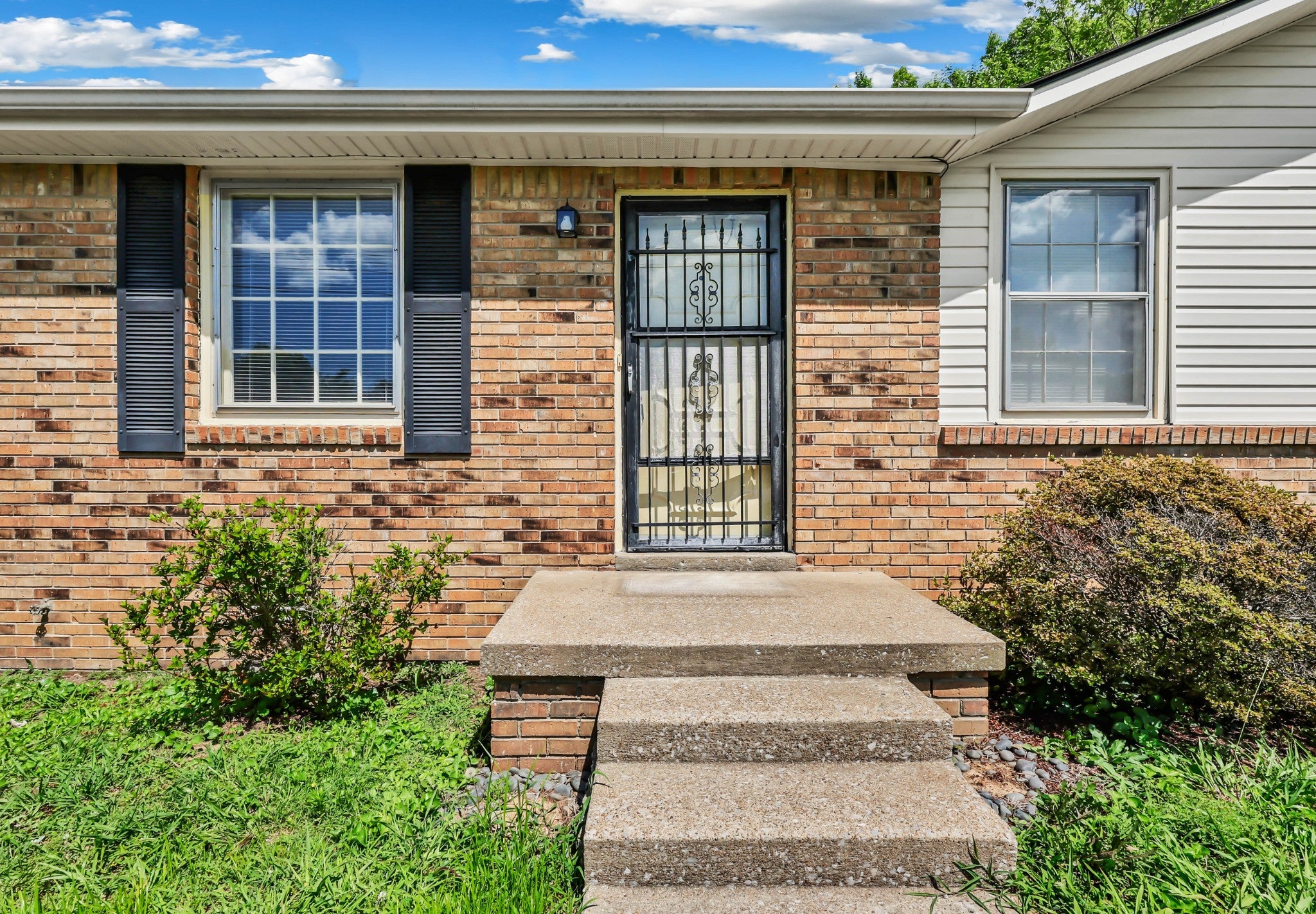 2706 Dove Ct
