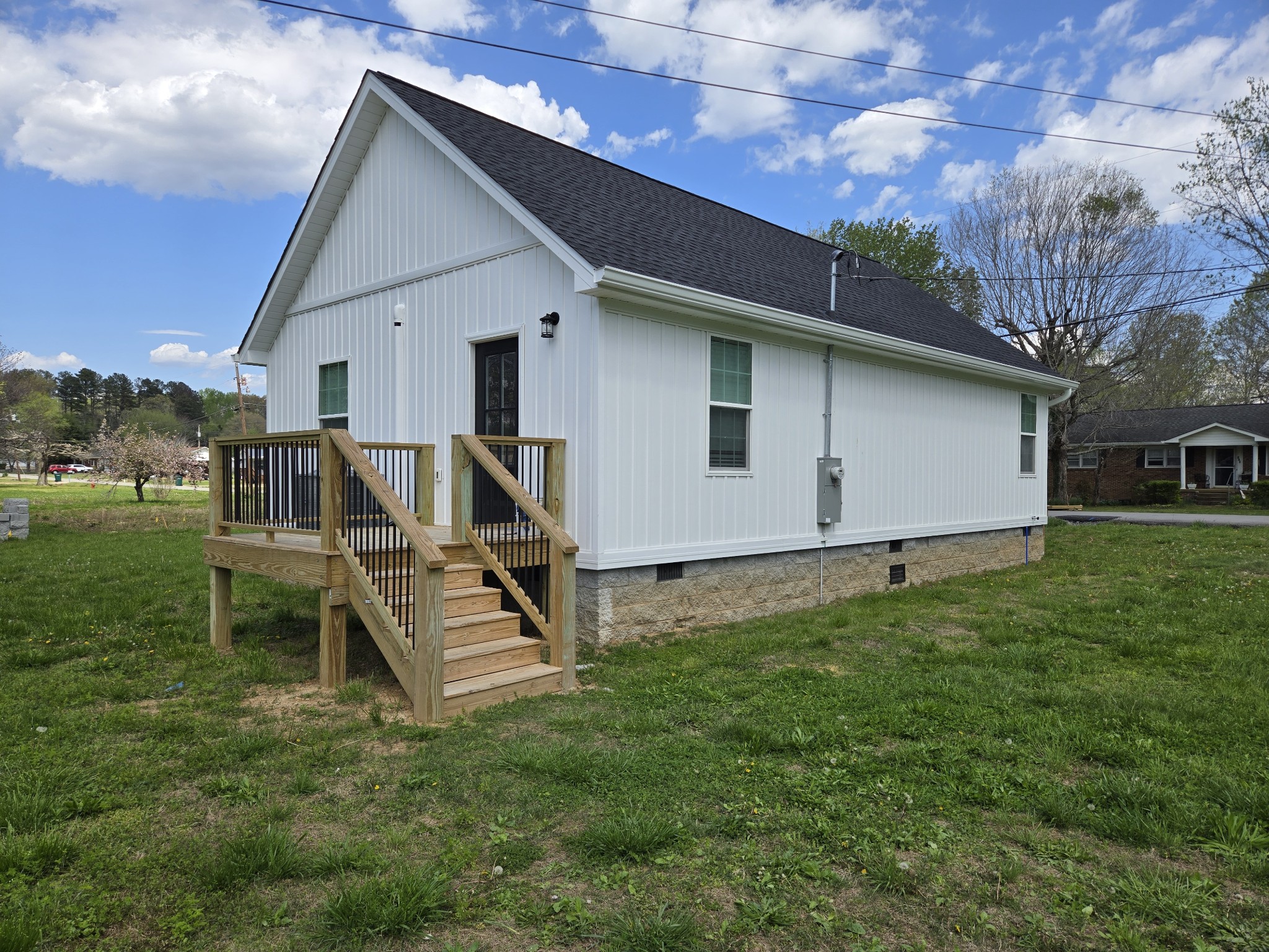 114 Meridale St