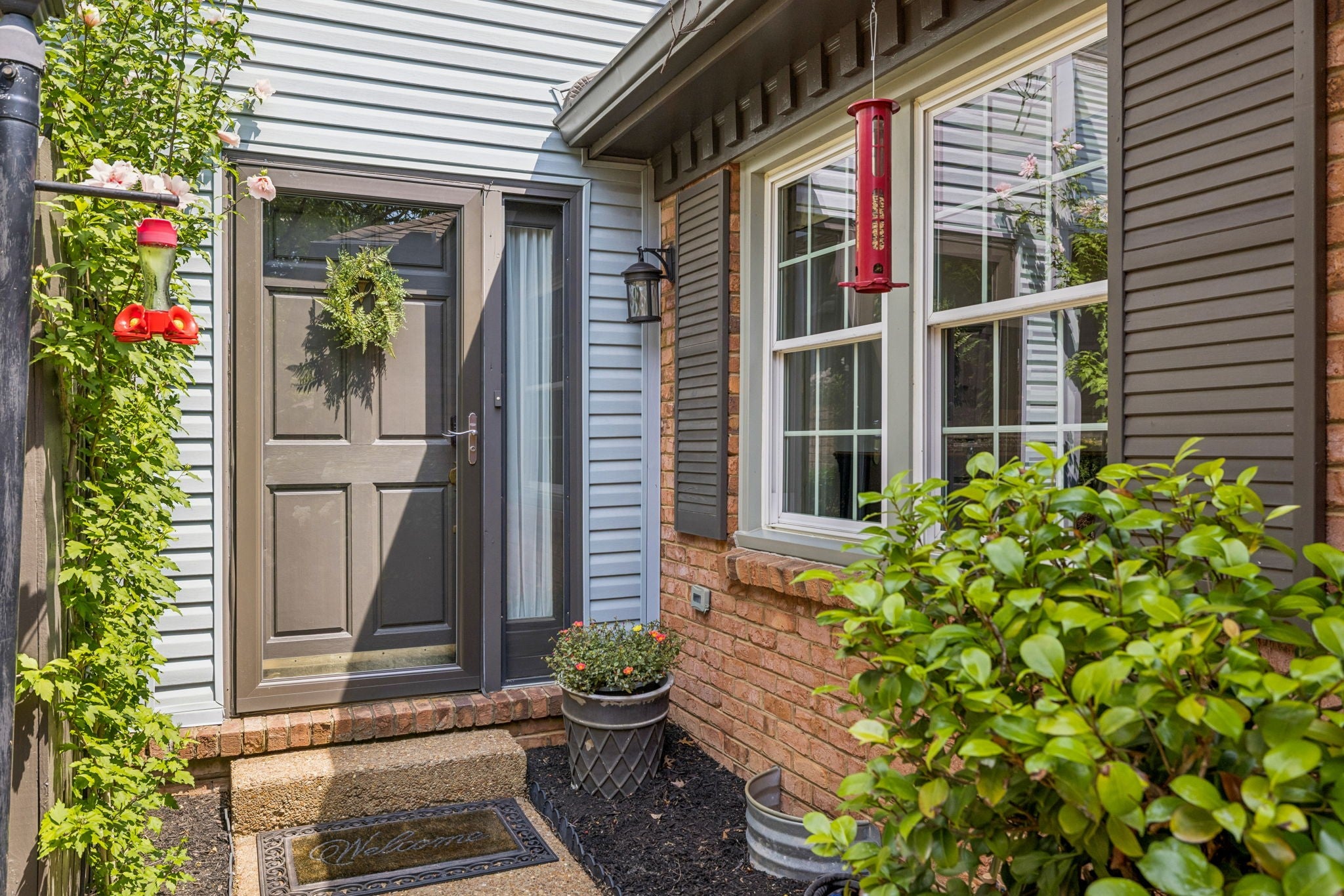 Photo 1 of 98 — 227 Hearthstone Manor Ln, Brentwood, TN 37027