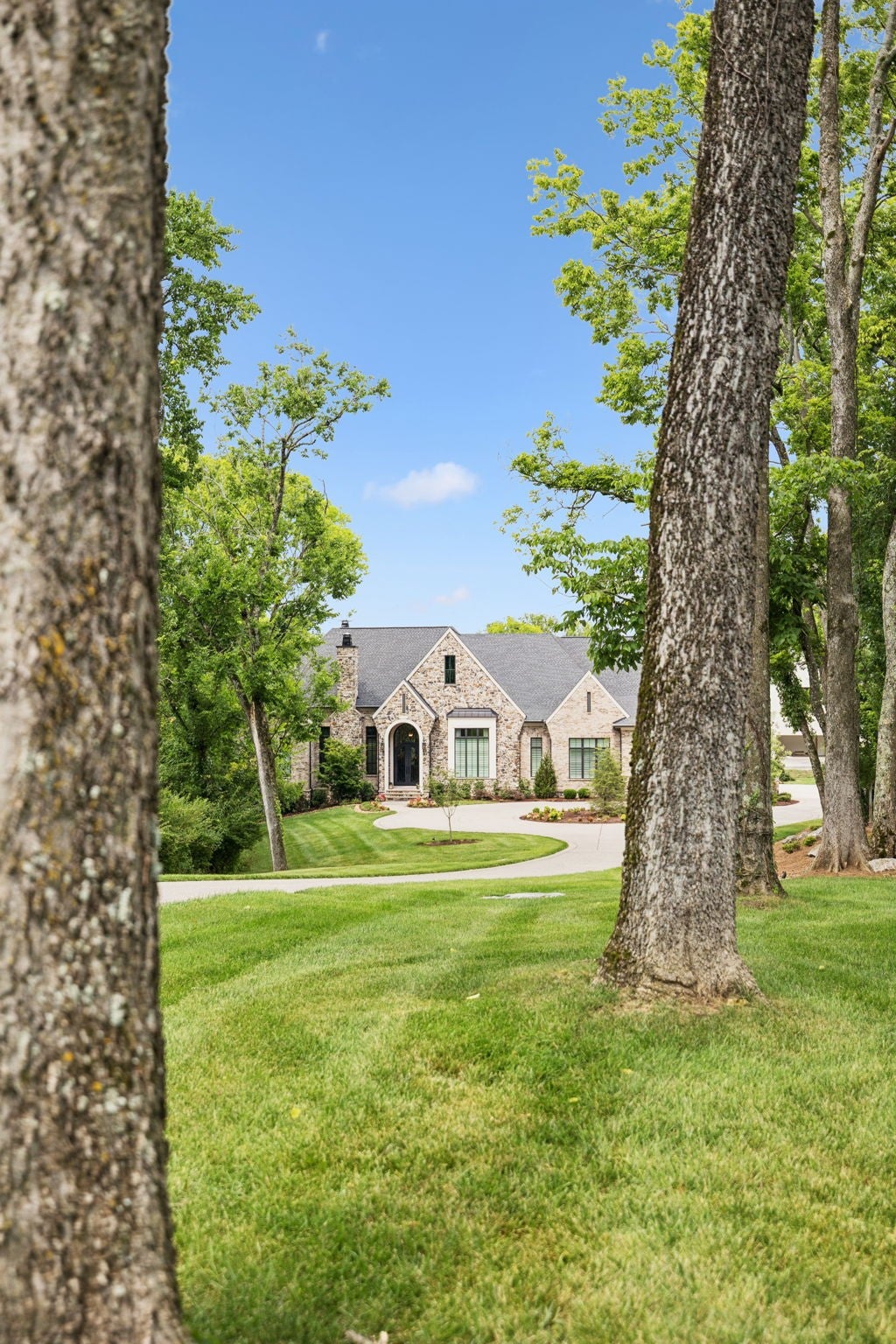 6-bed home for sale in Brentwood, TN 37027, 1456 Witherspoon Dr 1456 Witherspoon Dr, Brentwood TN 37027 6-bed home, photo 2 of 30