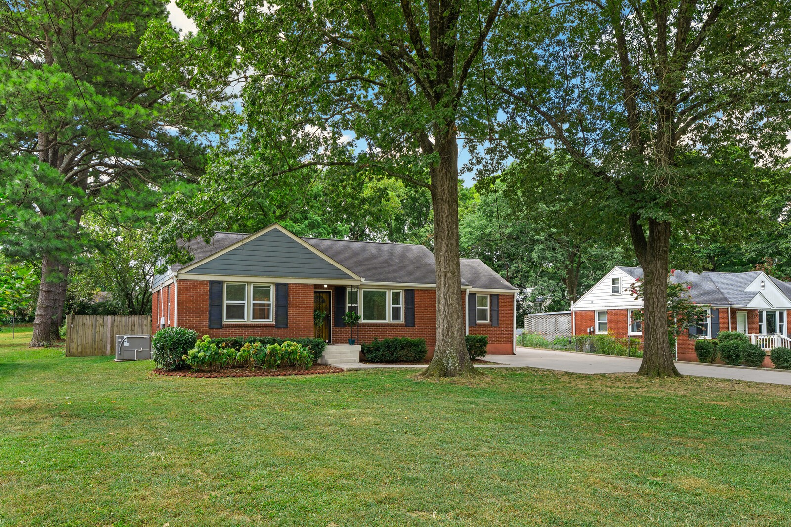 251 Fairway Dr