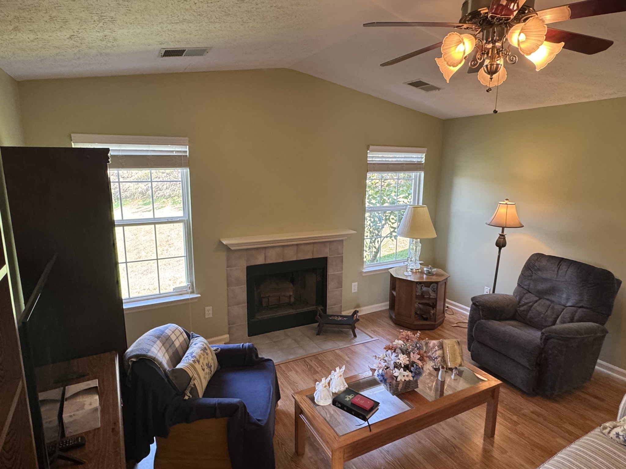 325 Bonita Pkwy