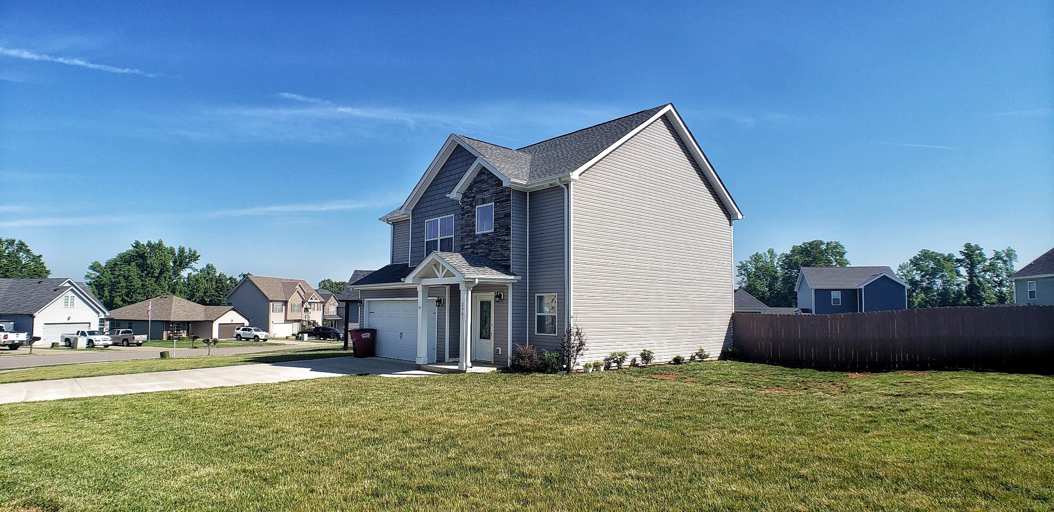 2907 Lancelot Ln