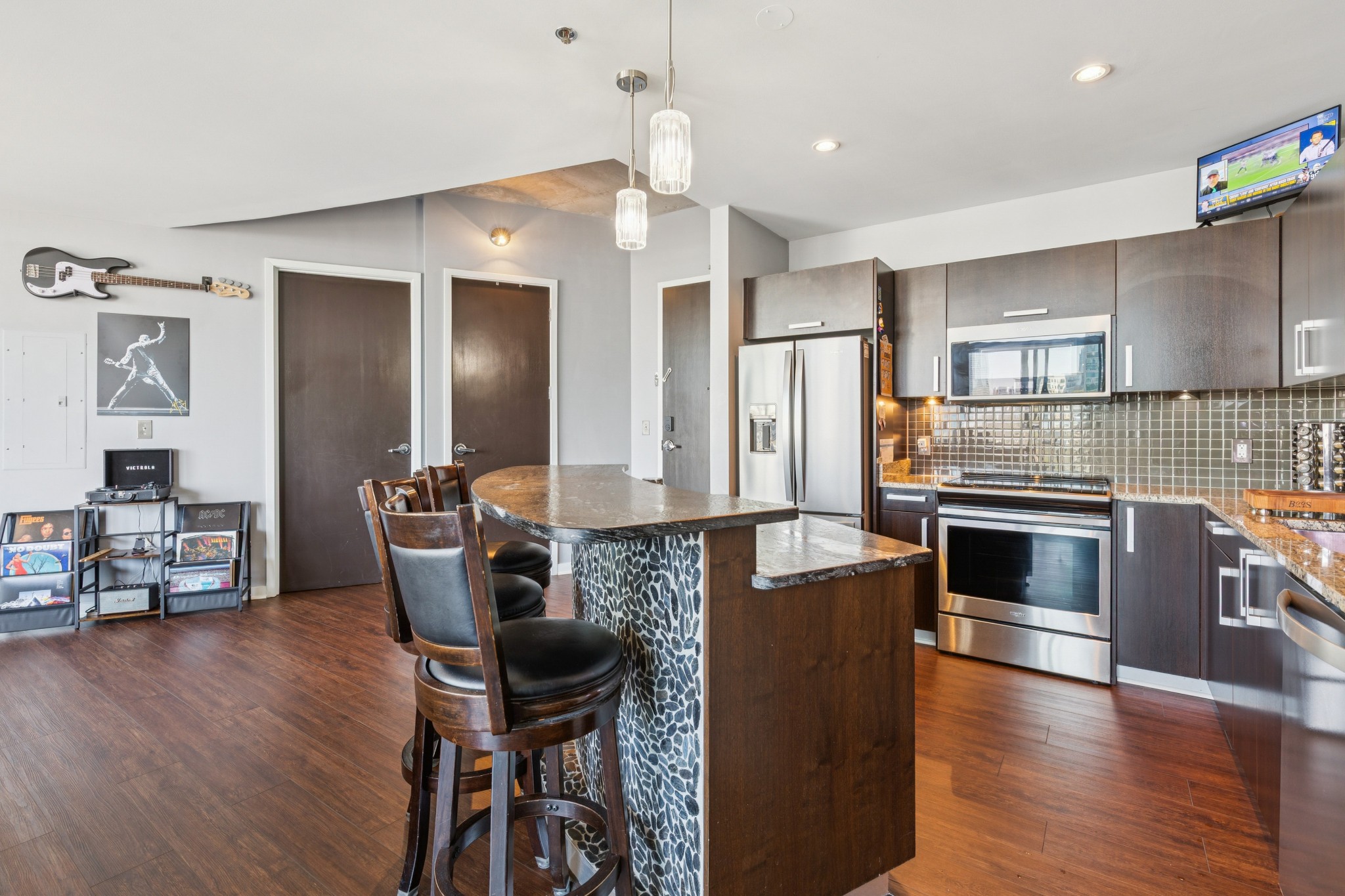 600 12th Avenue South 534