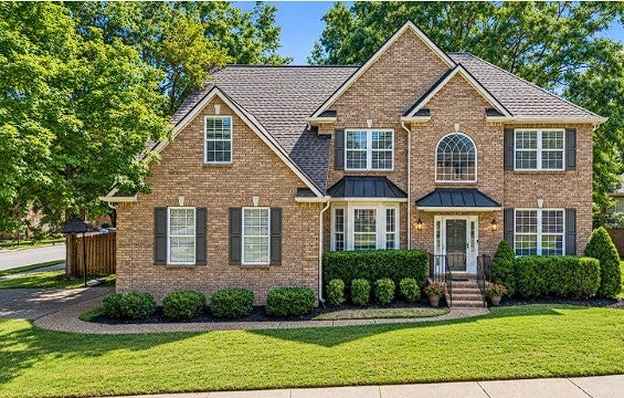 5-bed listing at 283 Stonehaven Cir, Franklin