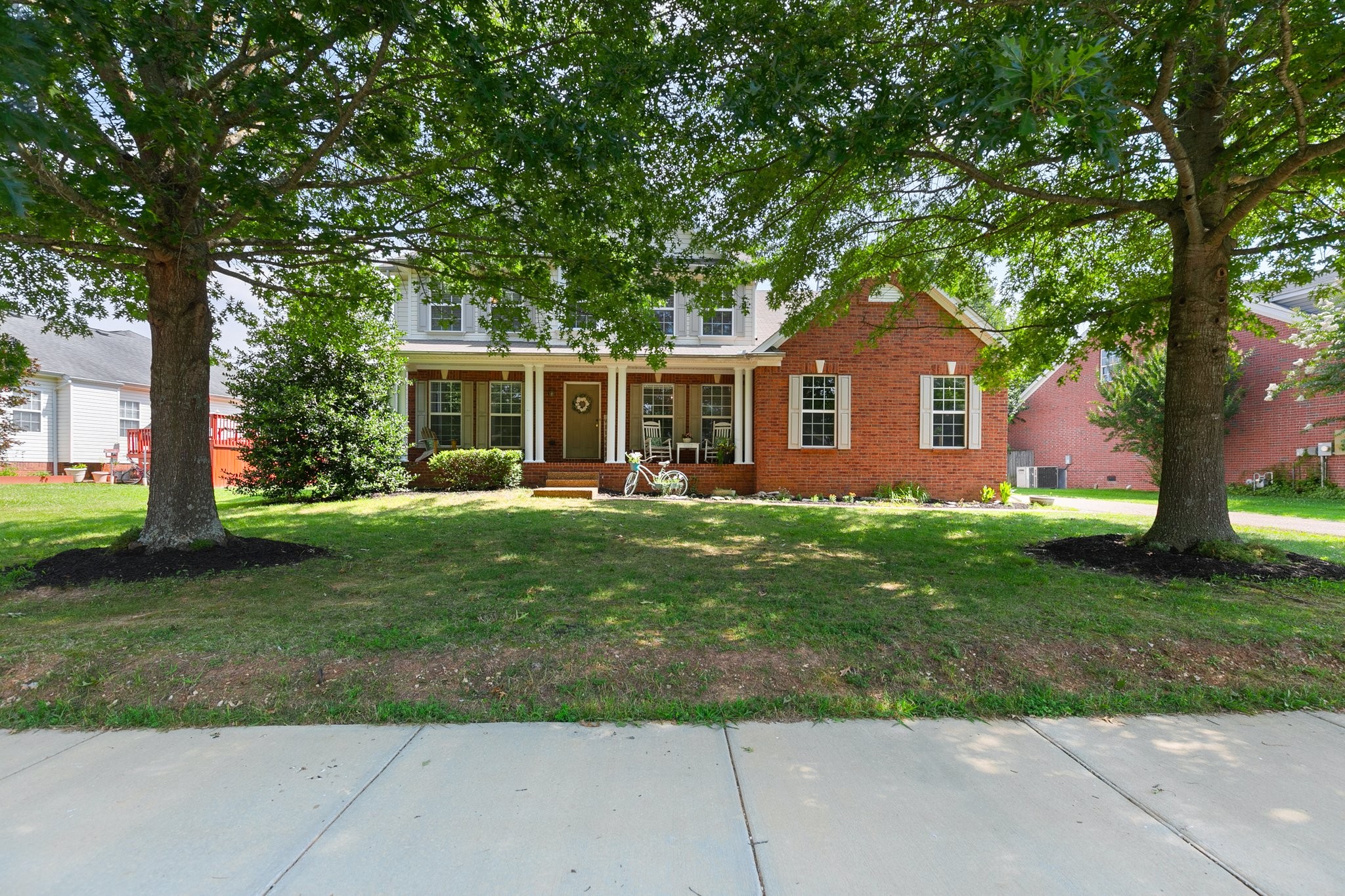 1902 Baileys Trace Dr