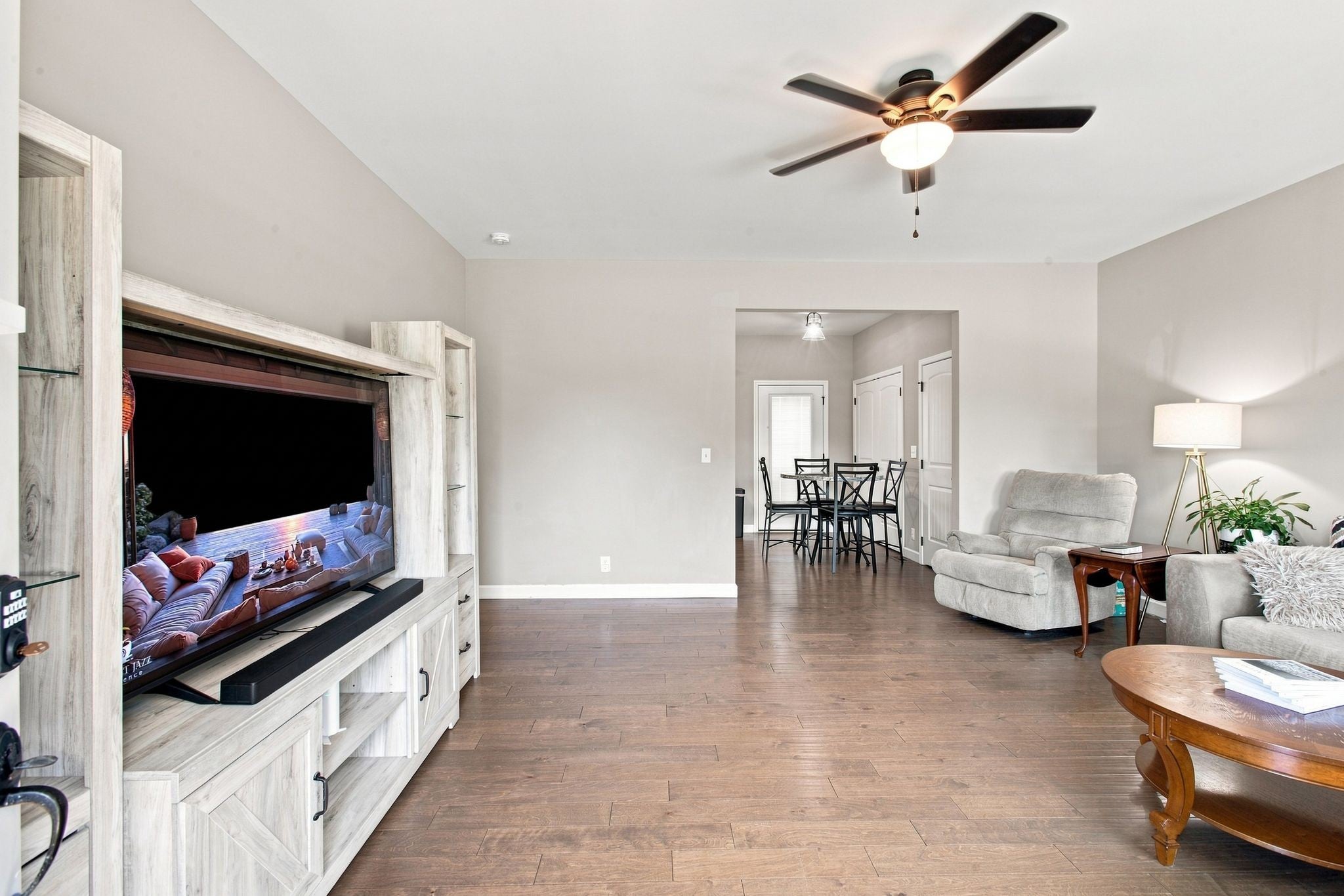 1204 Redden Ln