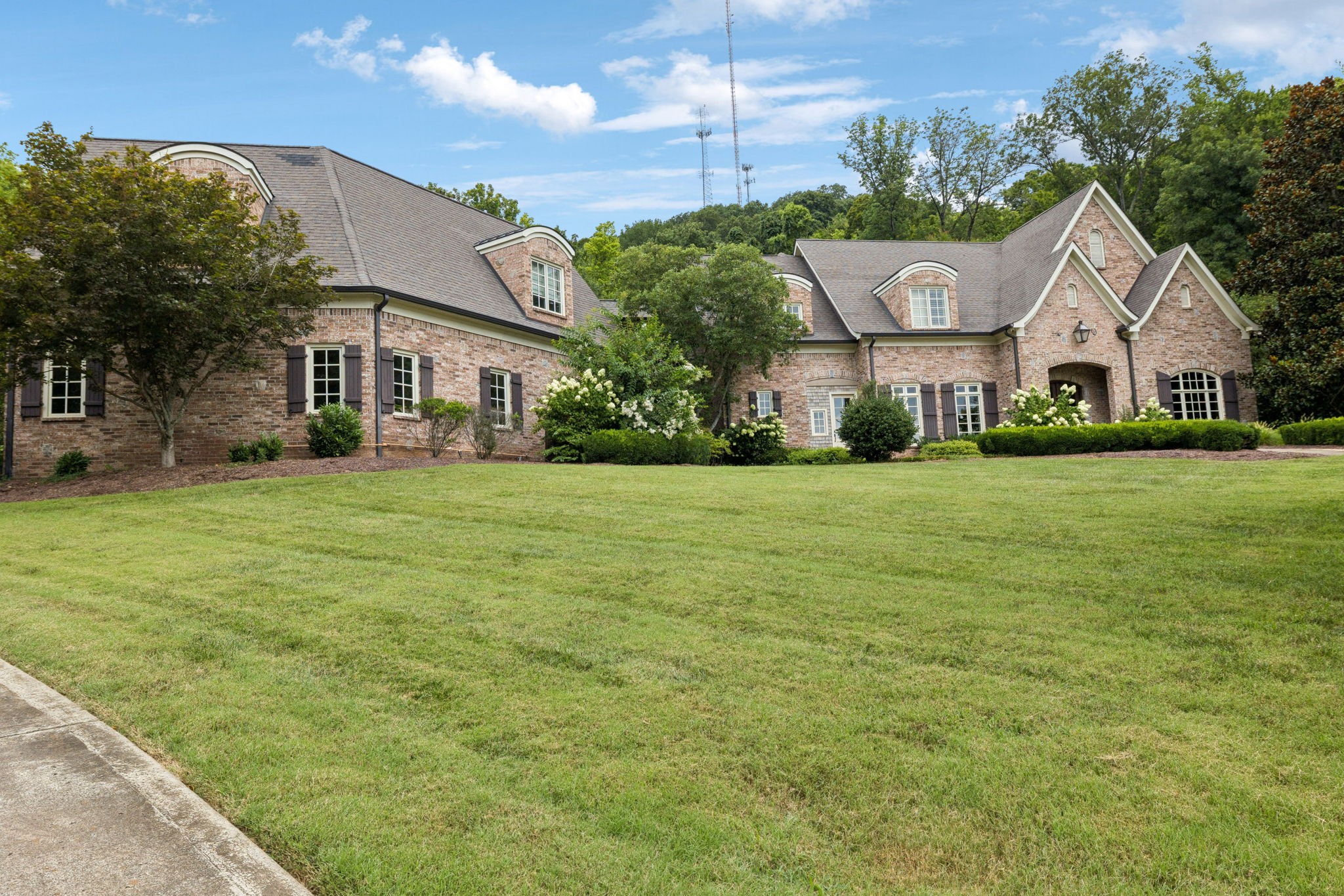 5 Agincourt Way