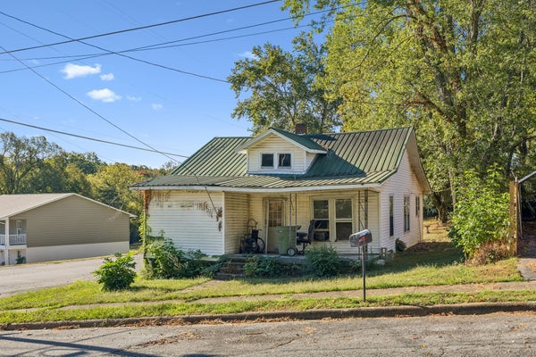 ADDRESS PRIVATE, LAWRENCEBURG, TN  - Image 89096b7b71d49a5263cfc70ef5d433aa/2836311197
