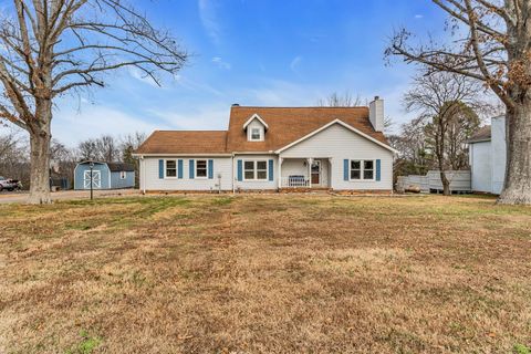 1208 Newmans Trl Hendersonville TN 37075