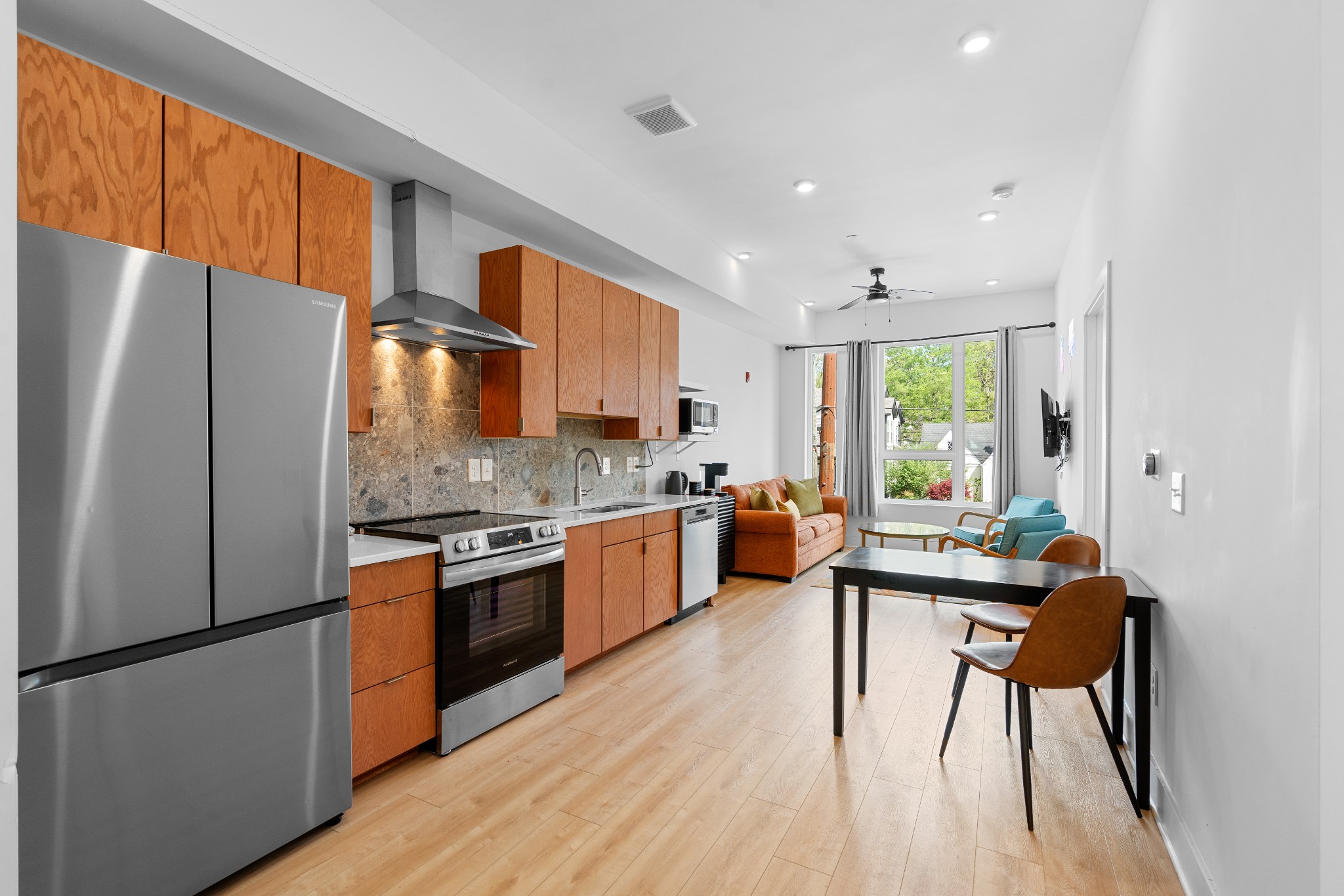 1310 Lischey Ave 203