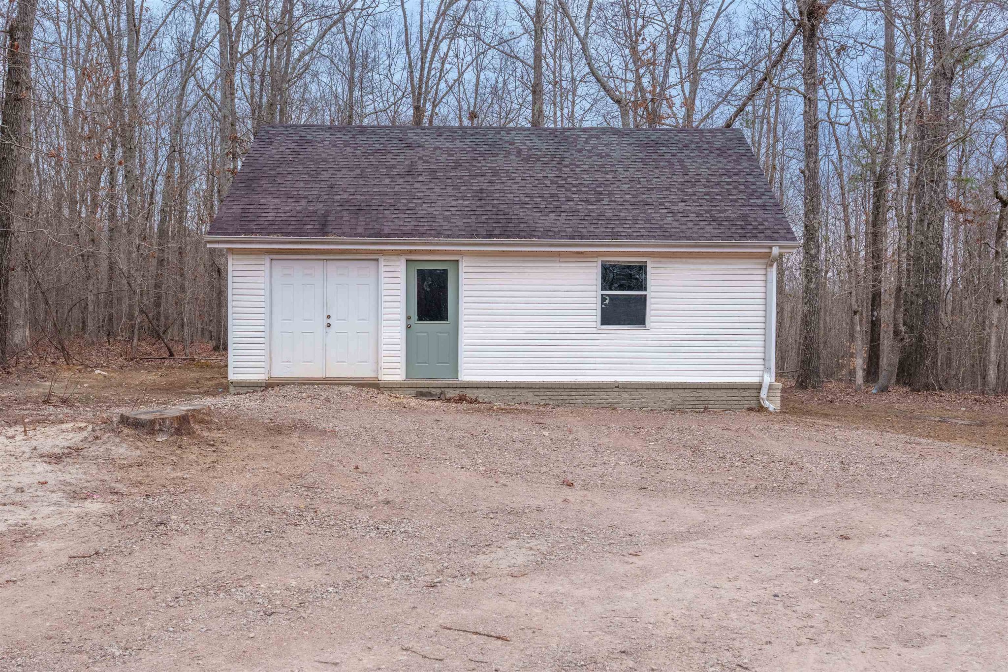 6211 Gilchrist Rd