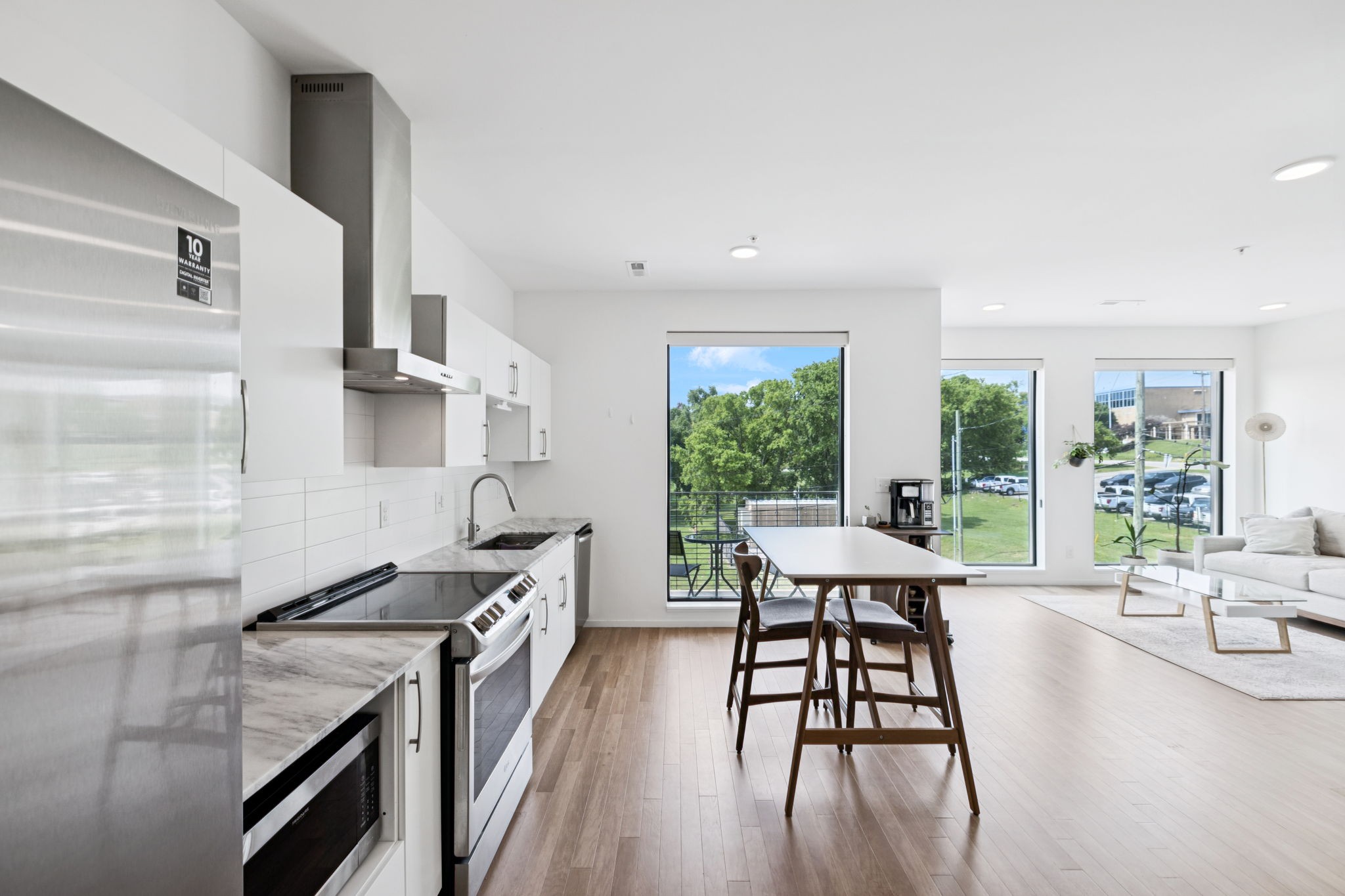 806 Olympic St 303