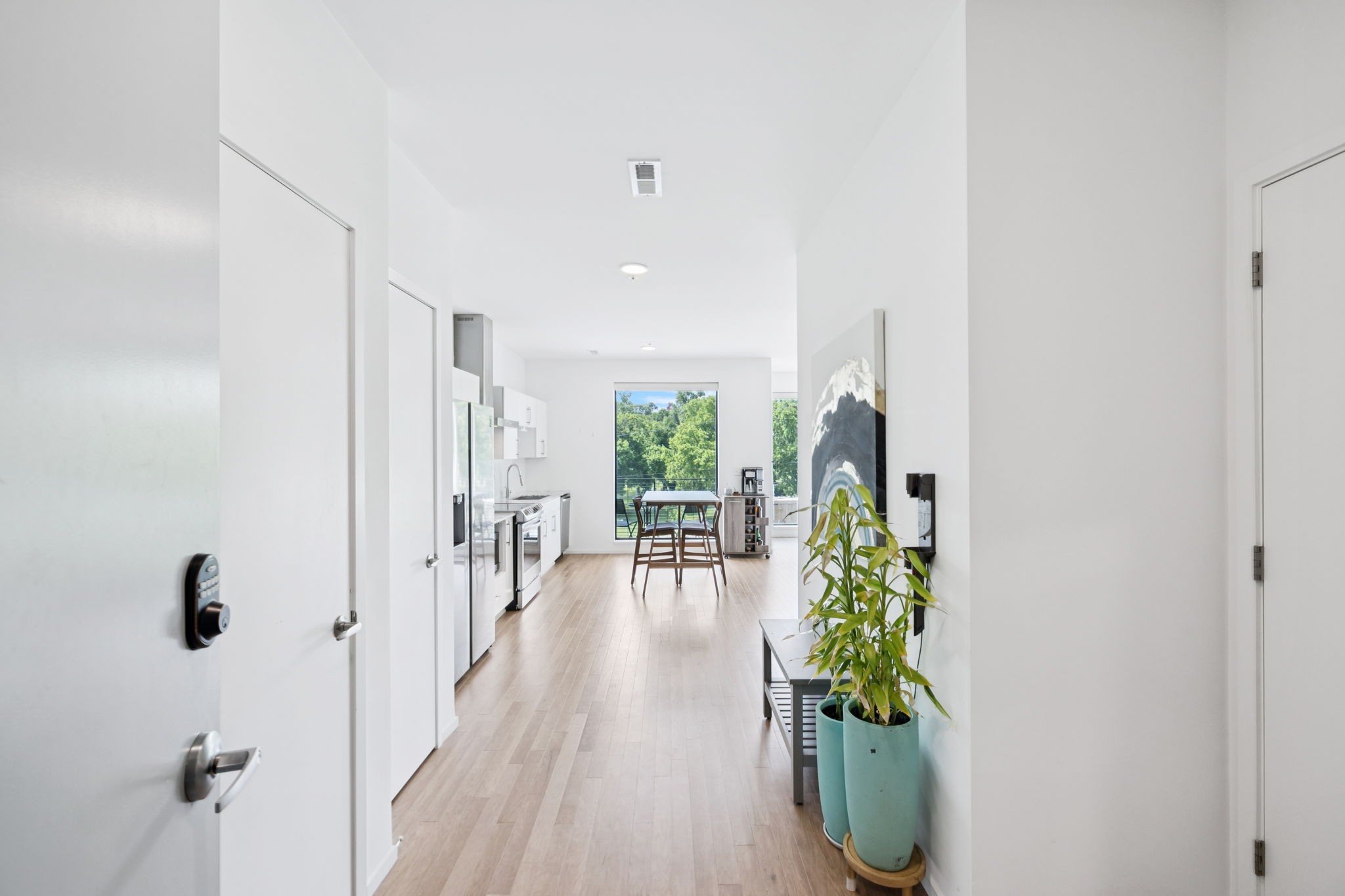 806 Olympic St 303