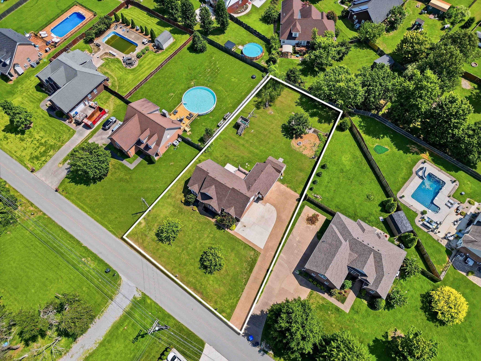 736 N Palmers Chapel Rd